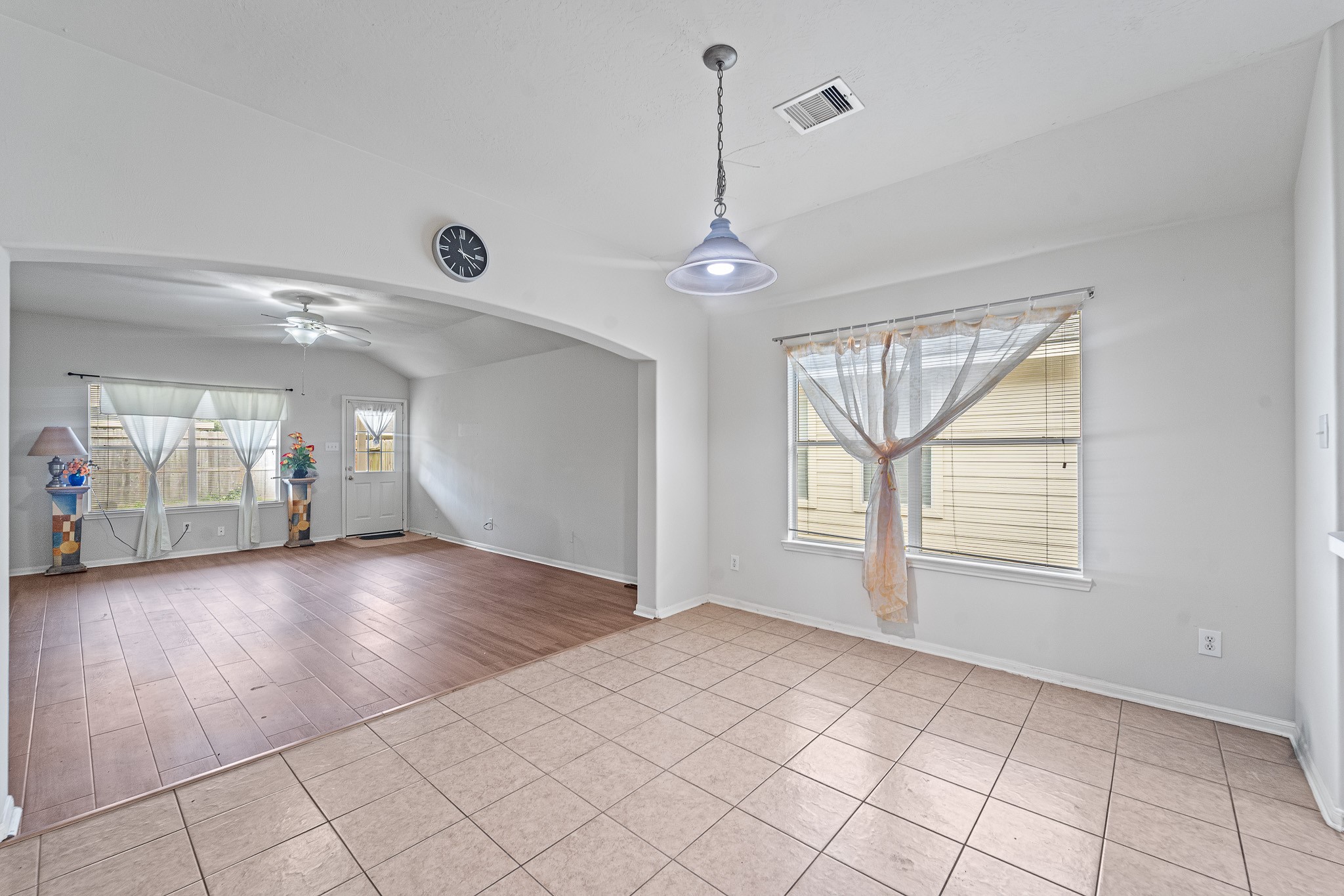 18926 Telford Way Property Photo 9
