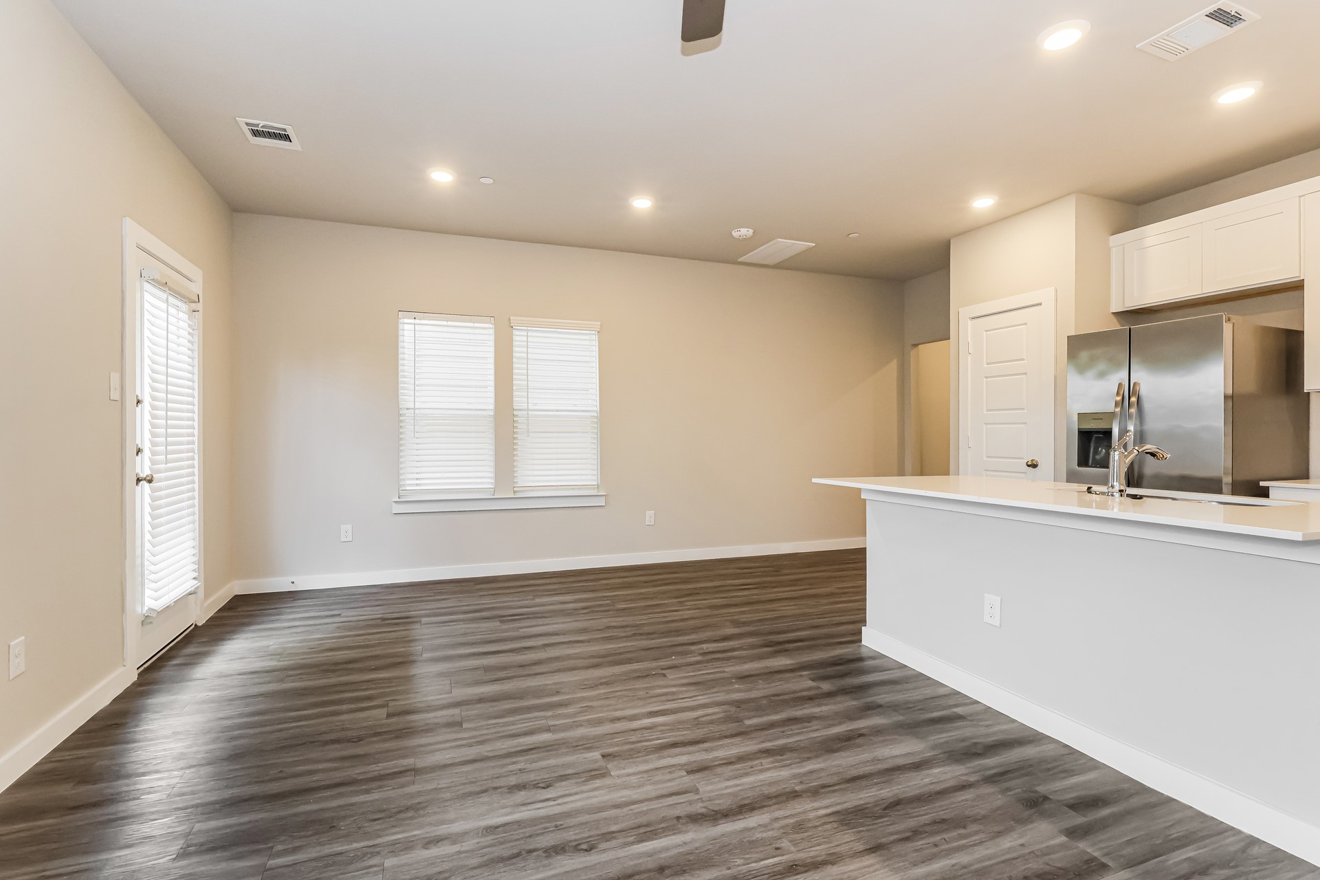 18326 W Centro Circle Property Photo 5