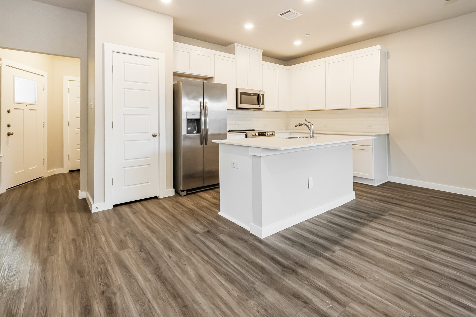 18326 W Centro Circle Property Photo 9