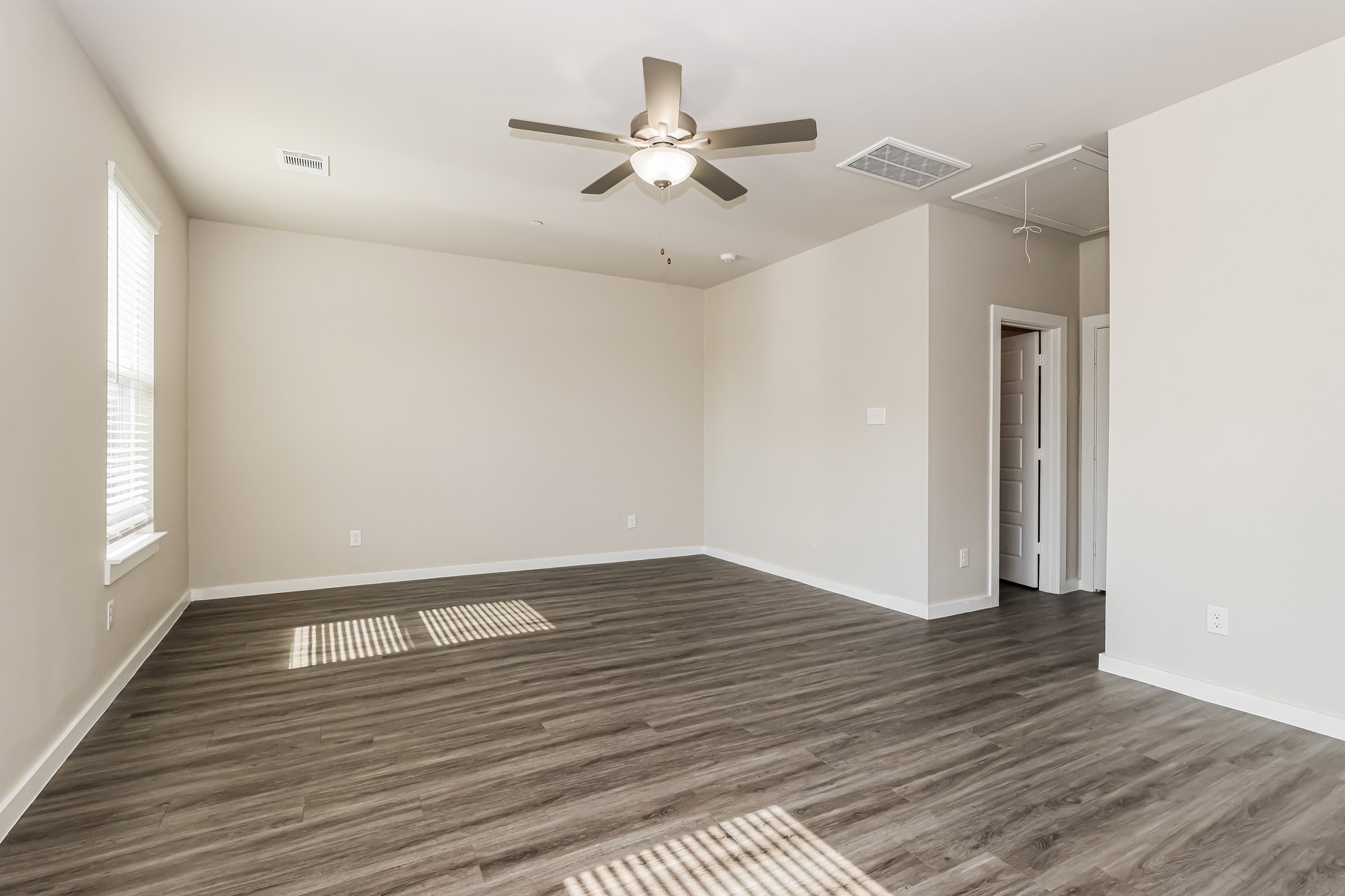 18326 W Centro Circle Property Photo 11
