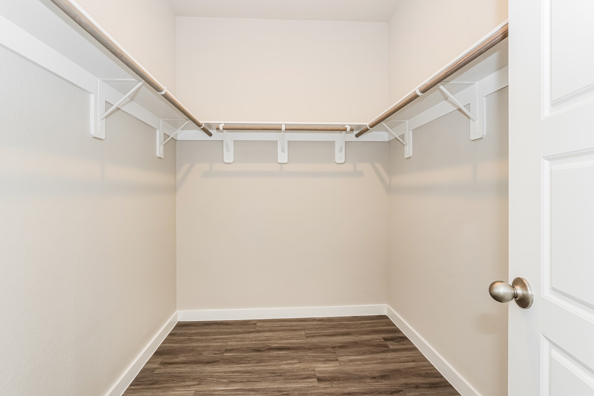18326 W Centro Circle Property Photo 15