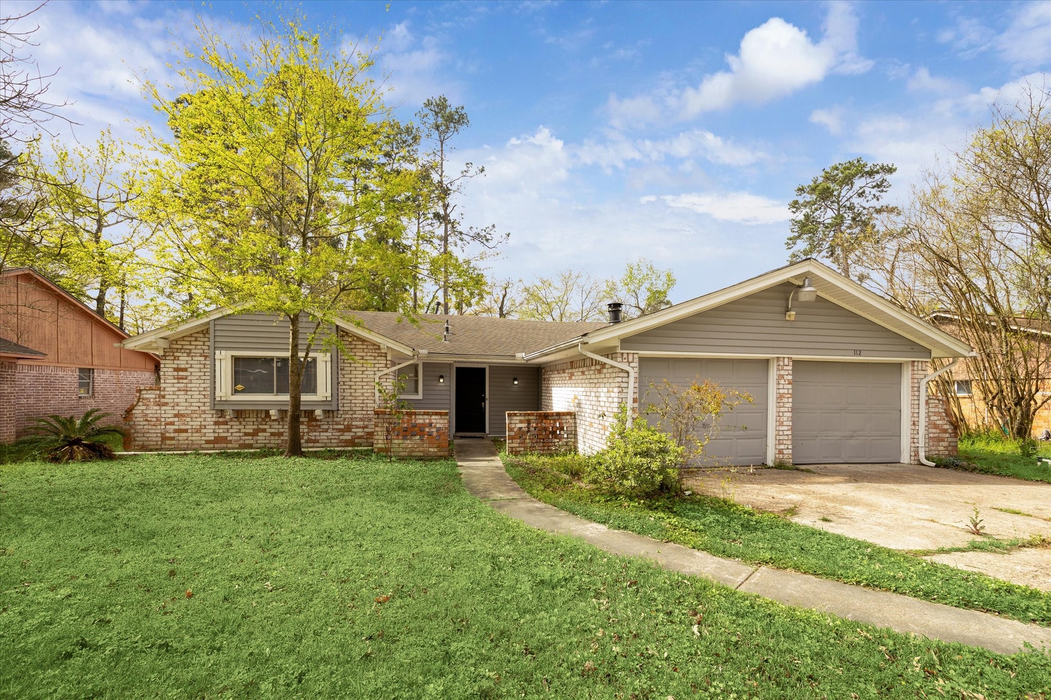 Conroe Real Estate Listings Main Image