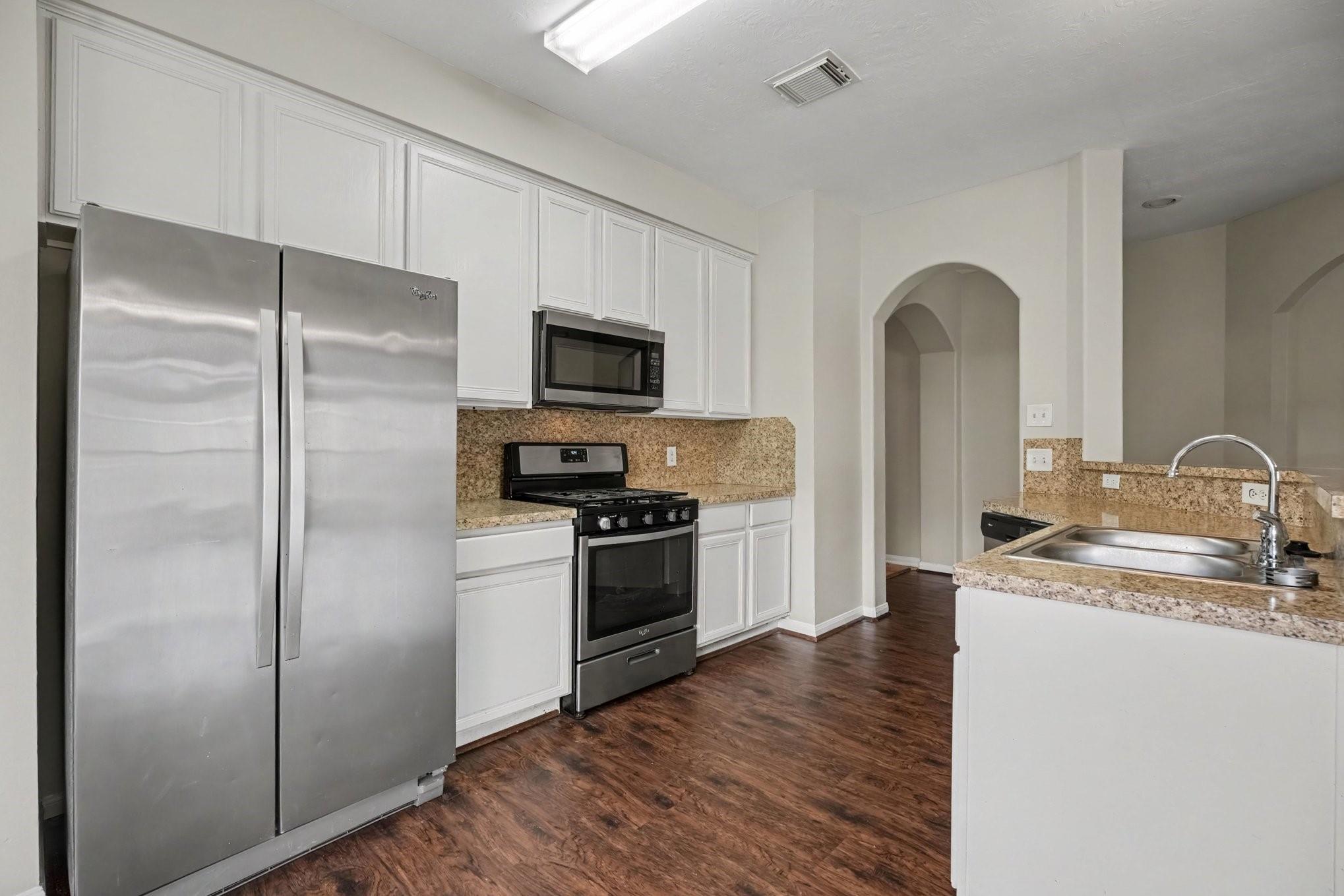 5139 Chase Park Circle, Bacliff Tx 77518 Property Photo 11