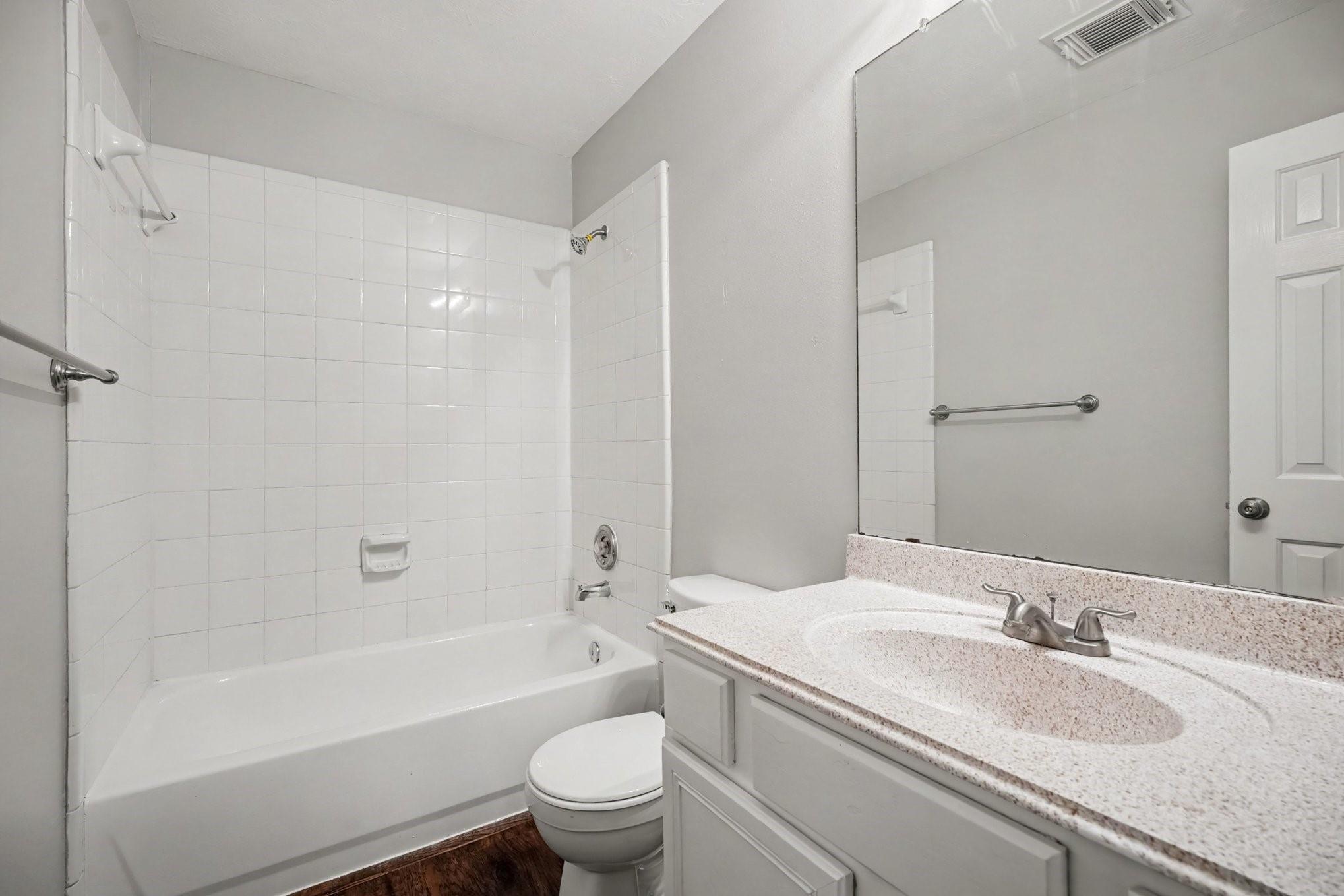 5139 Chase Park Circle, Bacliff Tx 77518 Property Photo 22