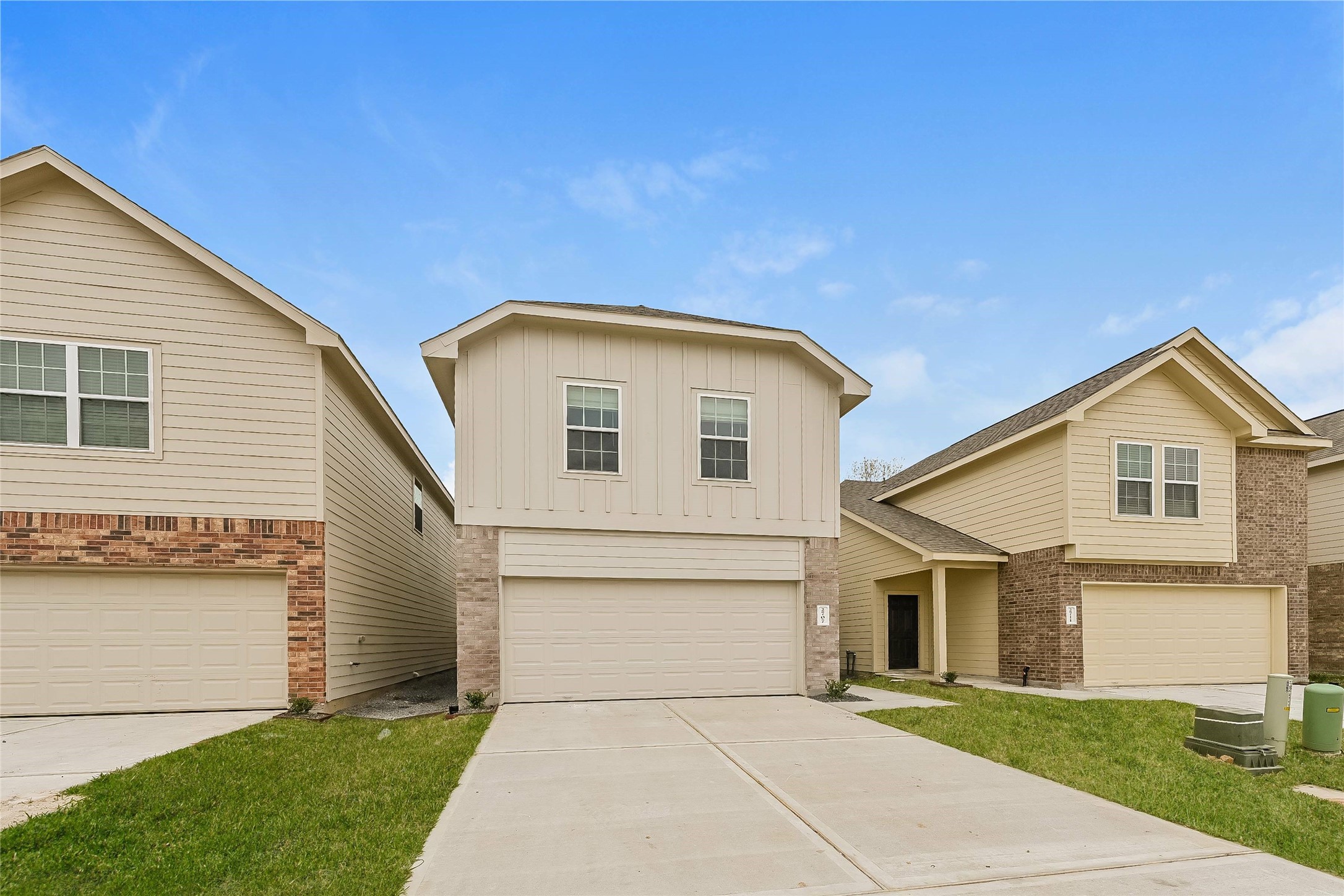 2707 Bouvardia Way Property Photo 1