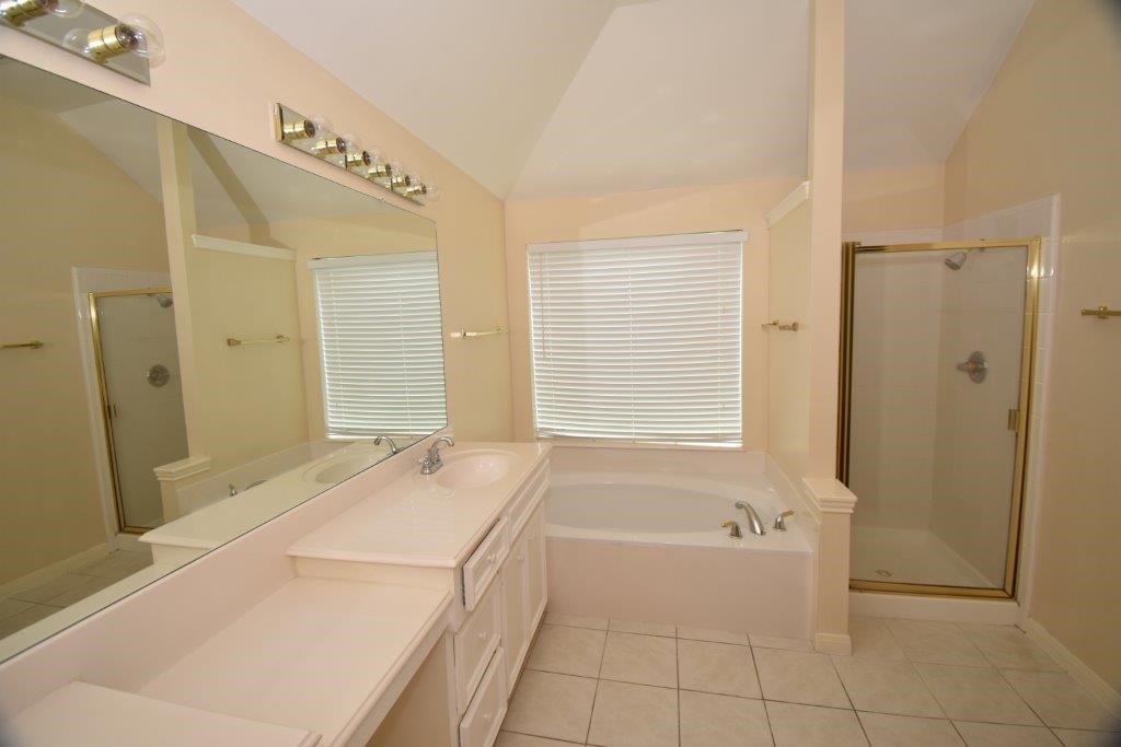 12335 N Shadow Cove Drive Property Photo 8