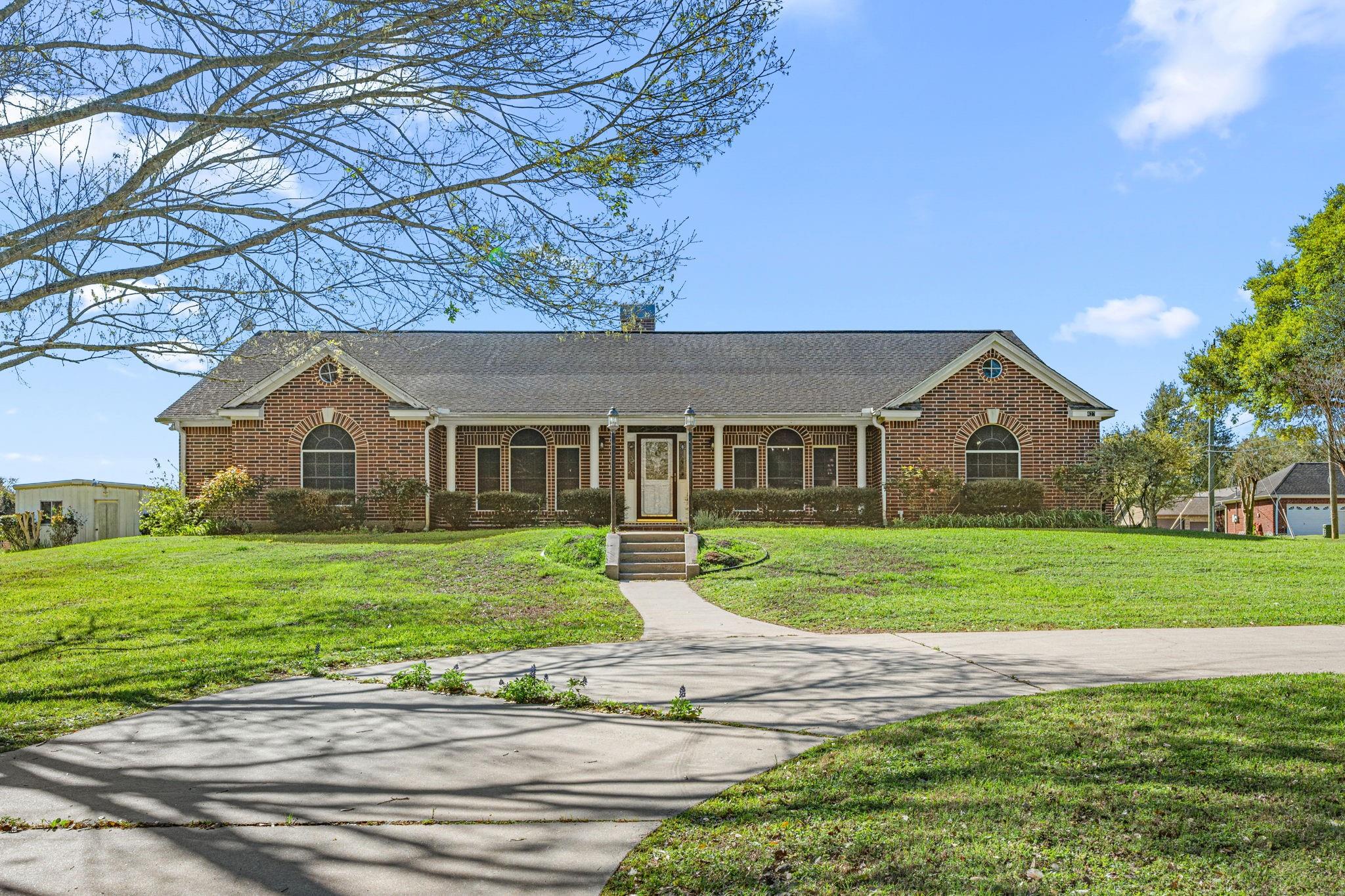 423 Jane Street, East Bernard Tx 77435 Property Photo 2