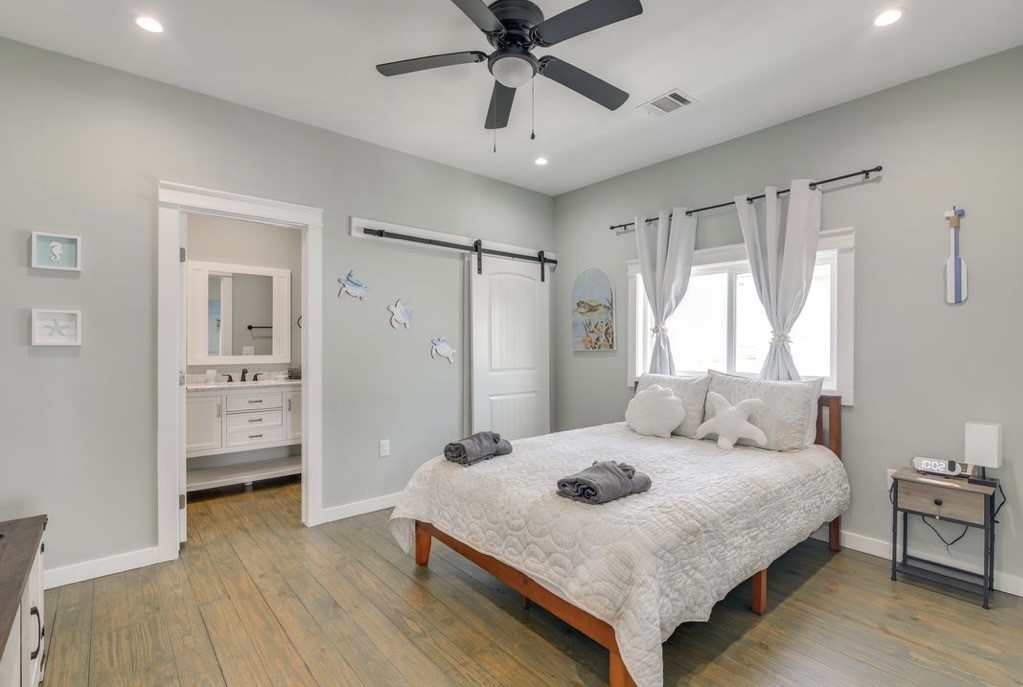 1049 Sunset Circle W Property Photo 10