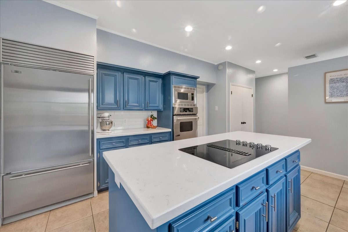307 Crestwood Drive Property Photo 19