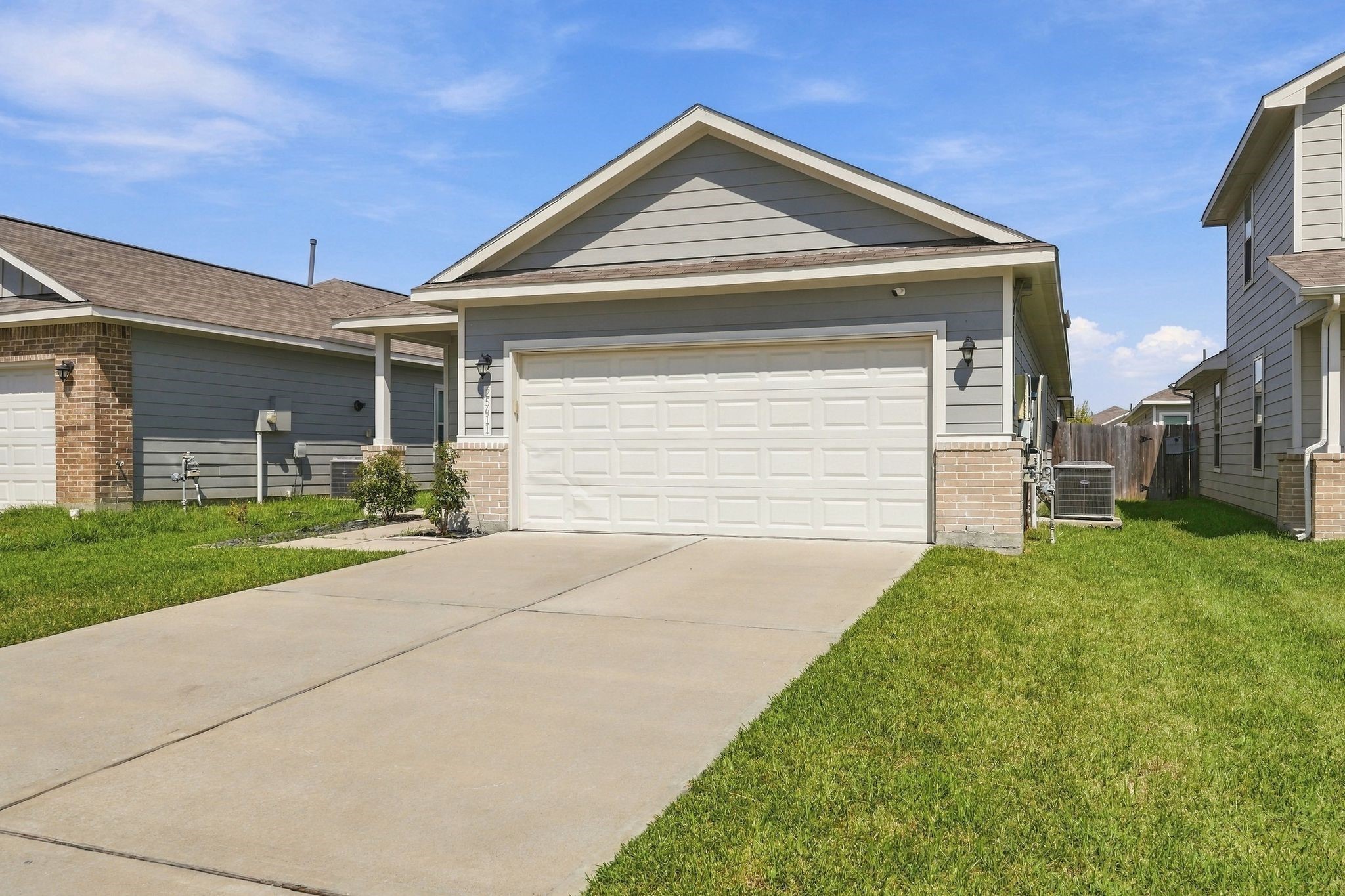 25411 Northpark Lake Drive Property Photo 2