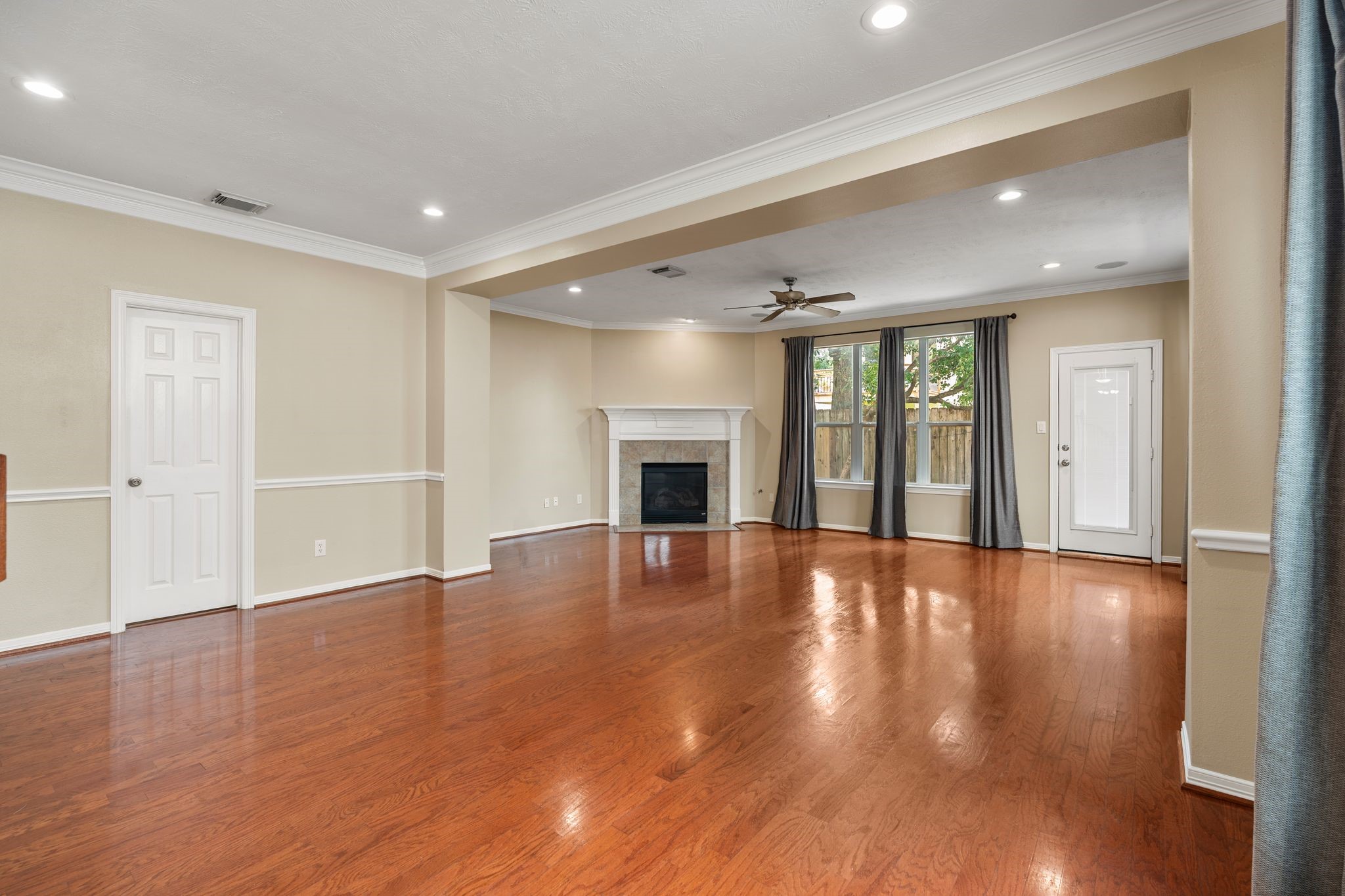 4223 Rose Street Property Photo 6