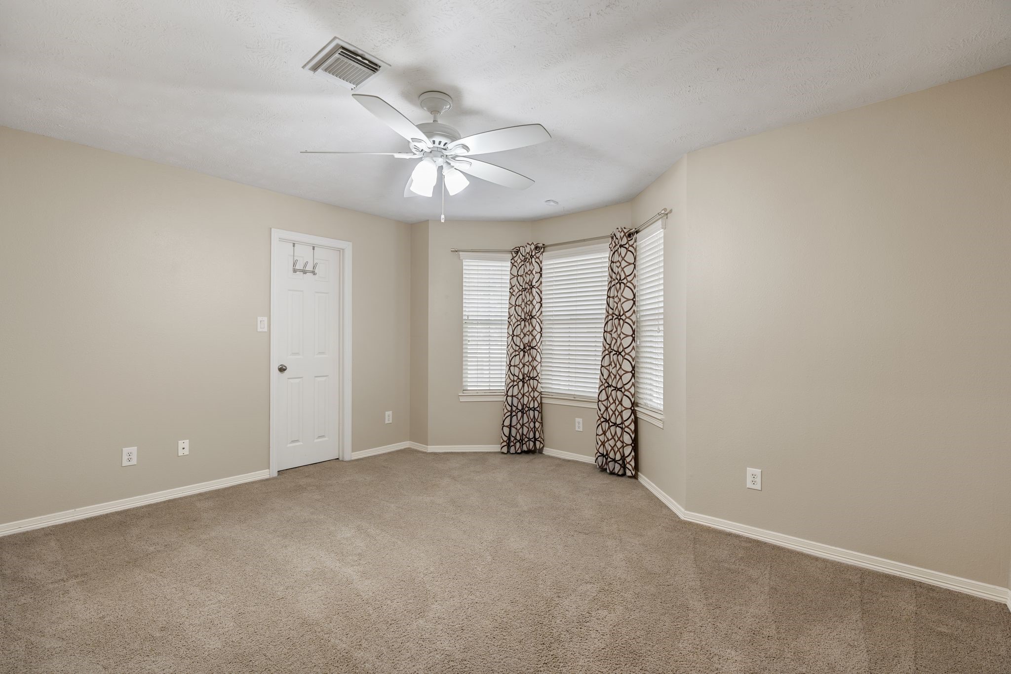 4223 Rose Street Property Photo 31