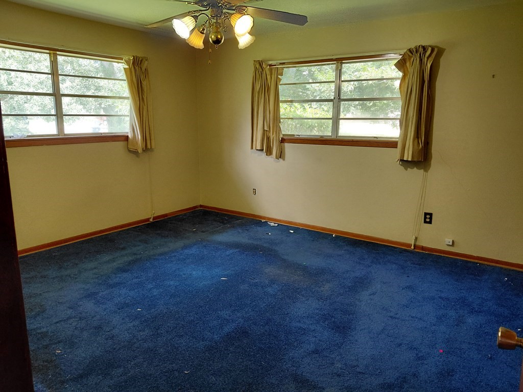 736 Northridge Street Property Photo 16