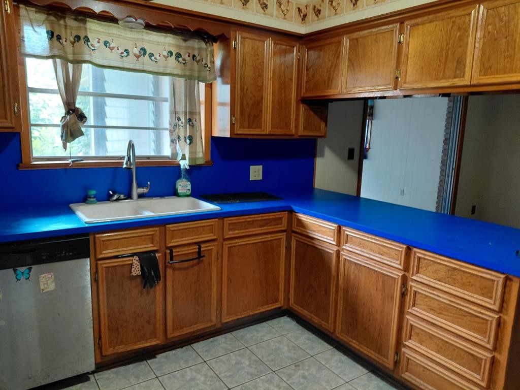 736 Northridge Street Property Photo 23
