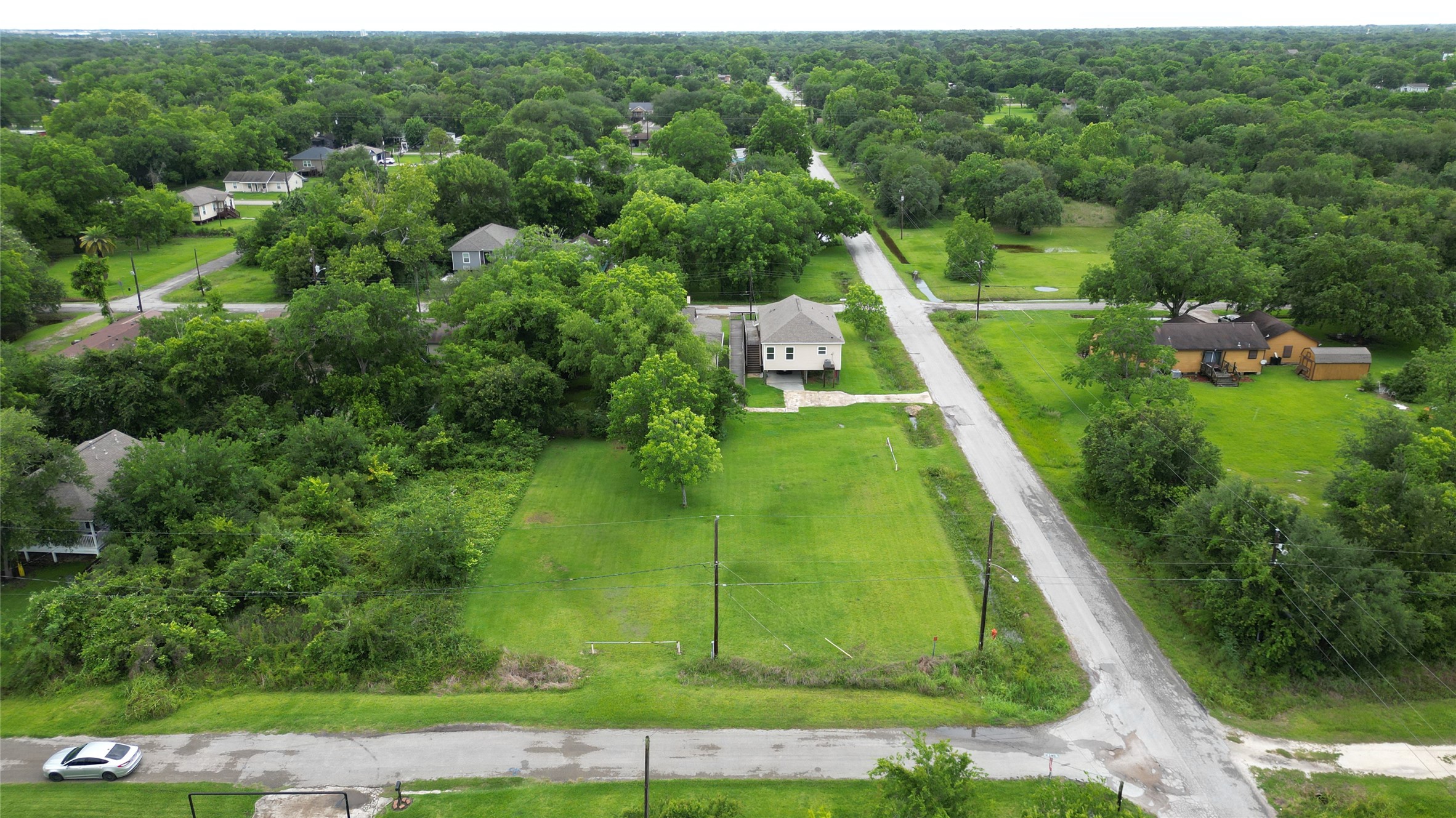 6713 Lewis Rd Property Photo 3