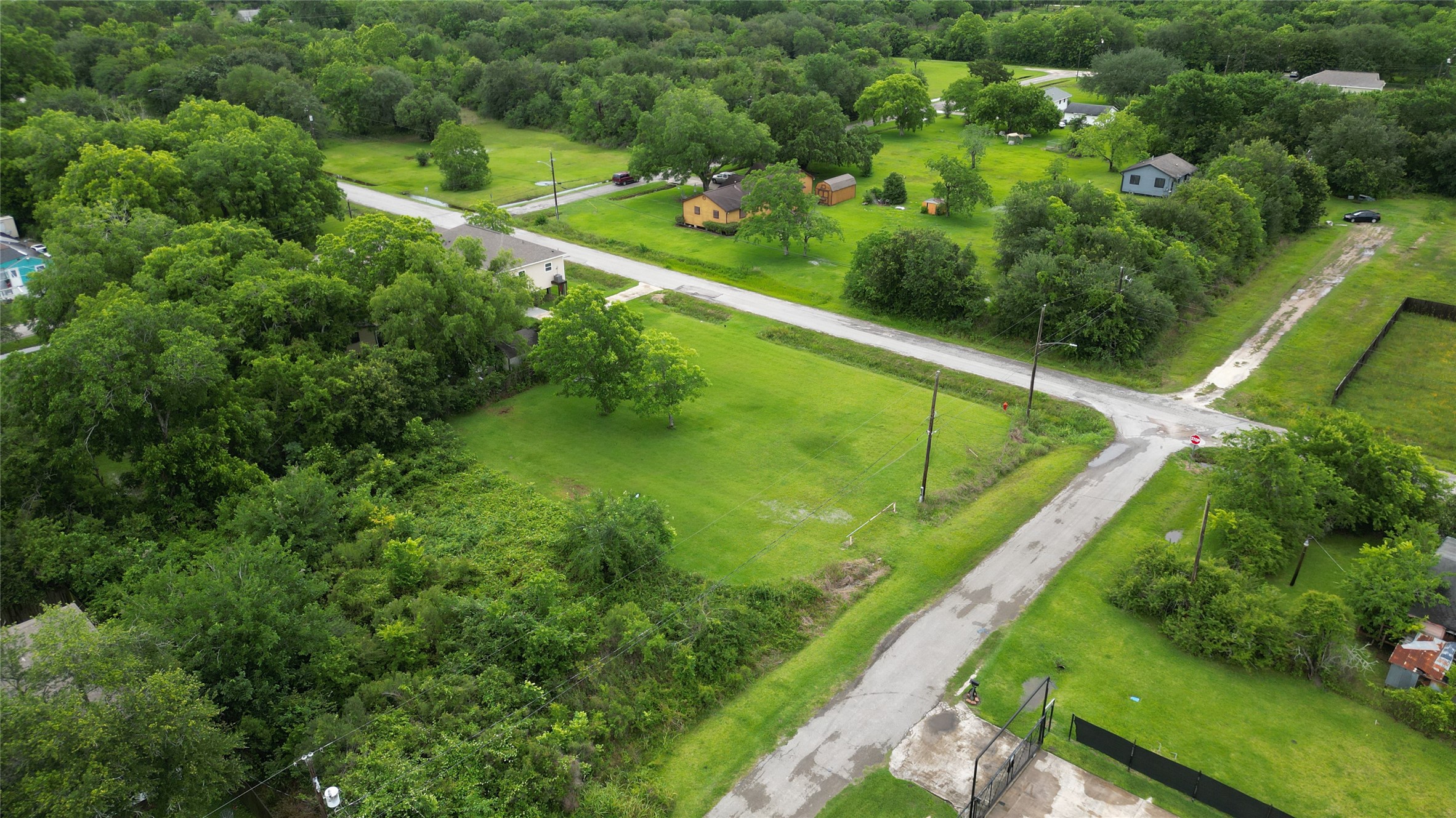 6713 Lewis Rd Property Photo 6