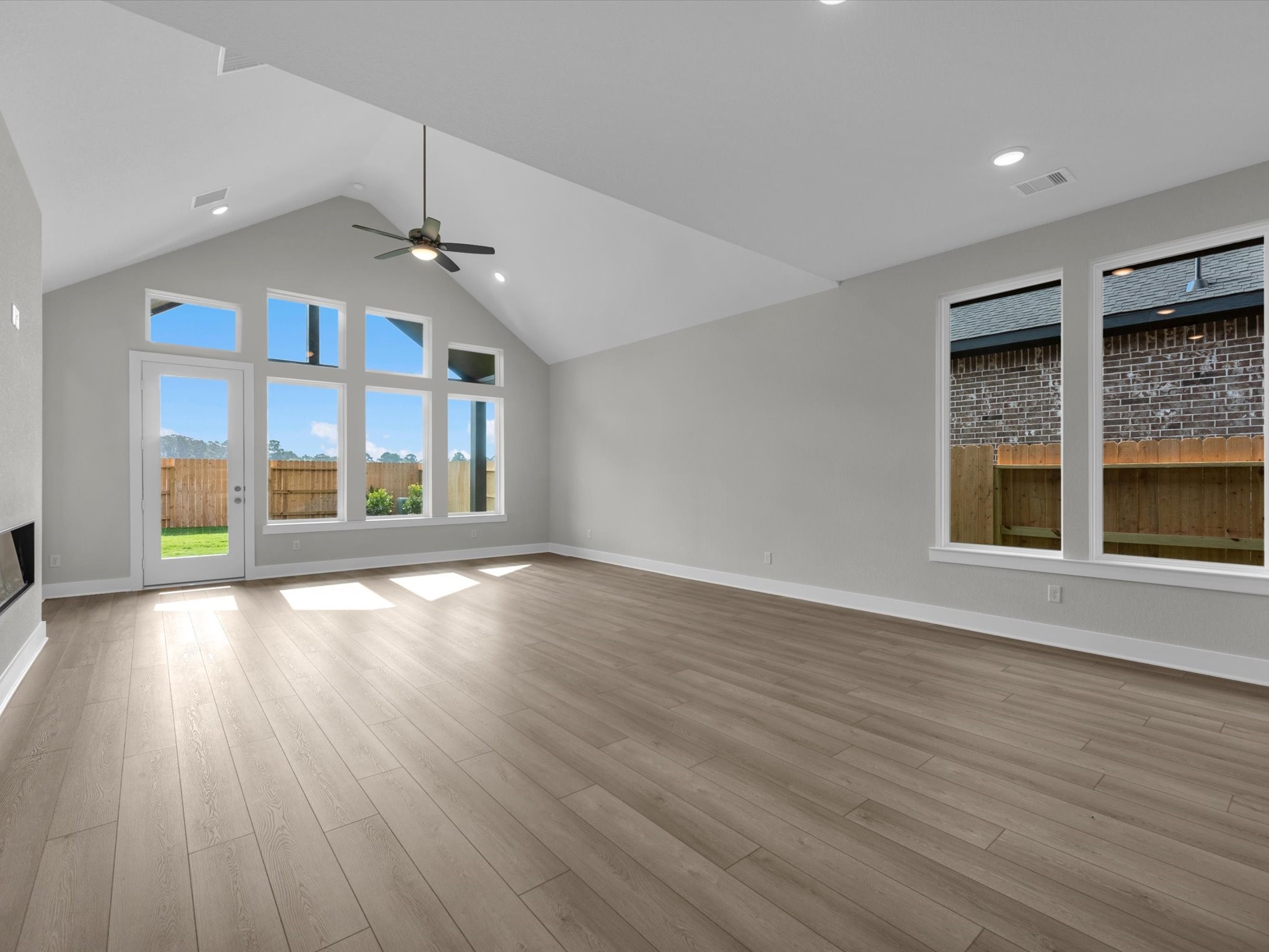 22626 Ruby Forest Road Property Photo 9