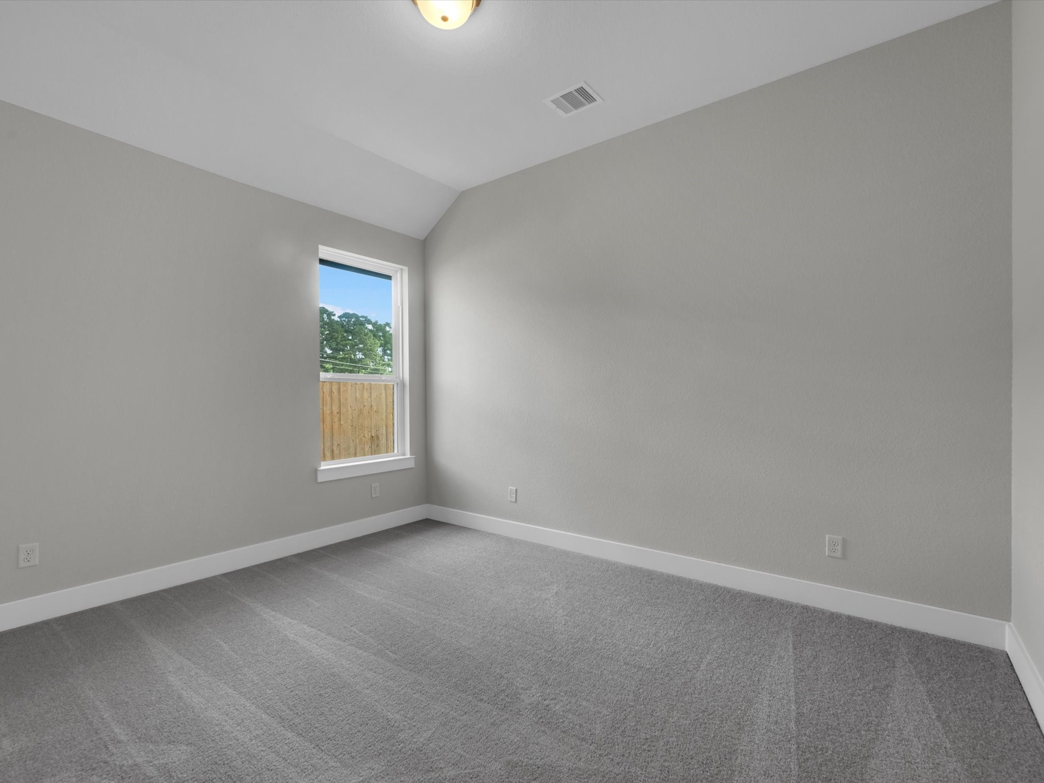 22626 Ruby Forest Road Property Photo 18