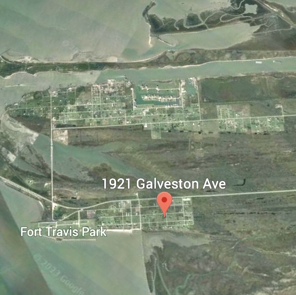 1921 Galveston Avenue Property Photo 10