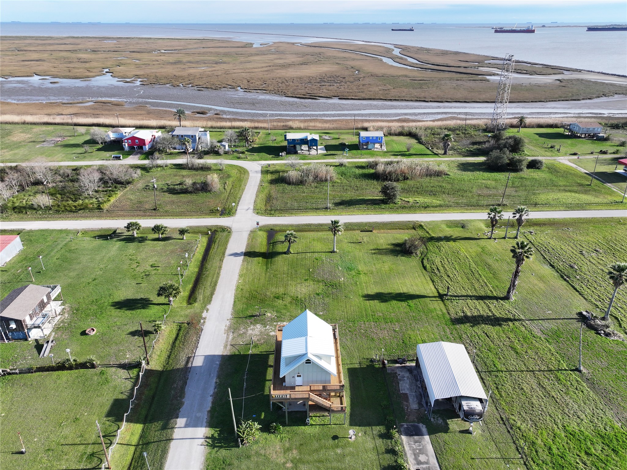 1921 Galveston Avenue Property Photo 12