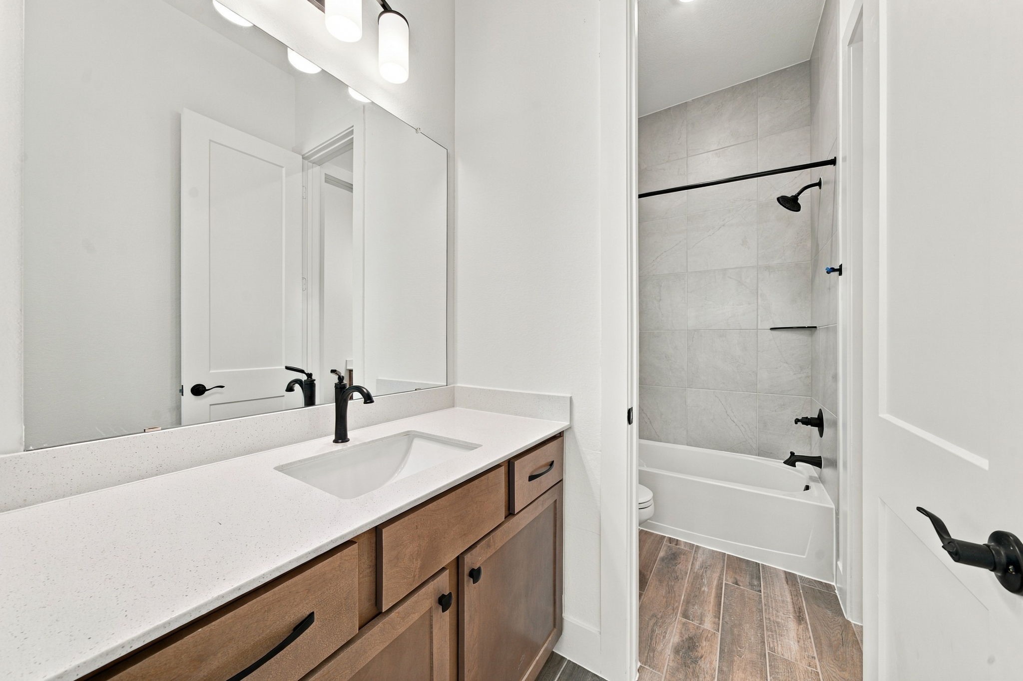 12202 Denham Drive Property Photo 33