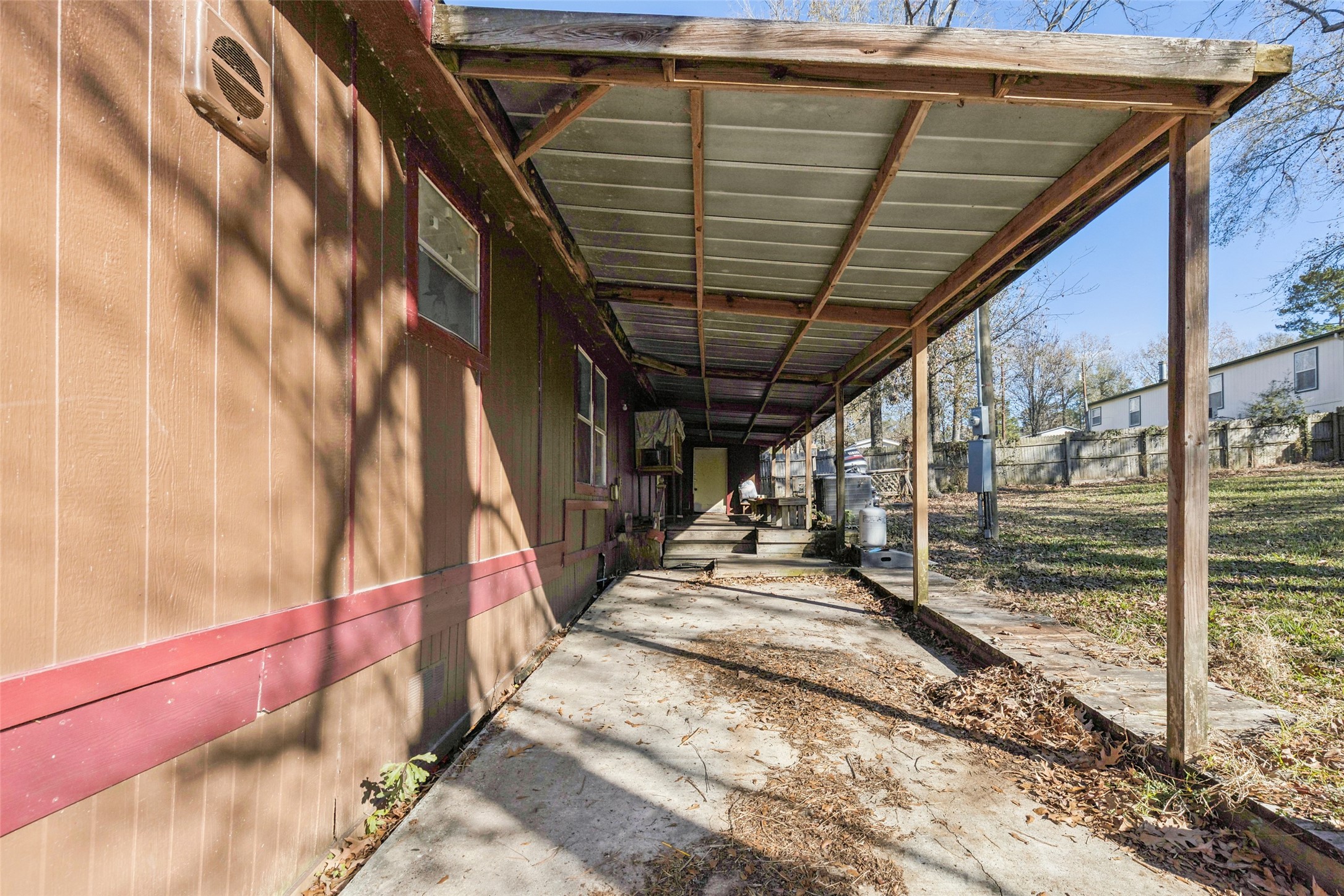 242 Pear Street Property Photo 4