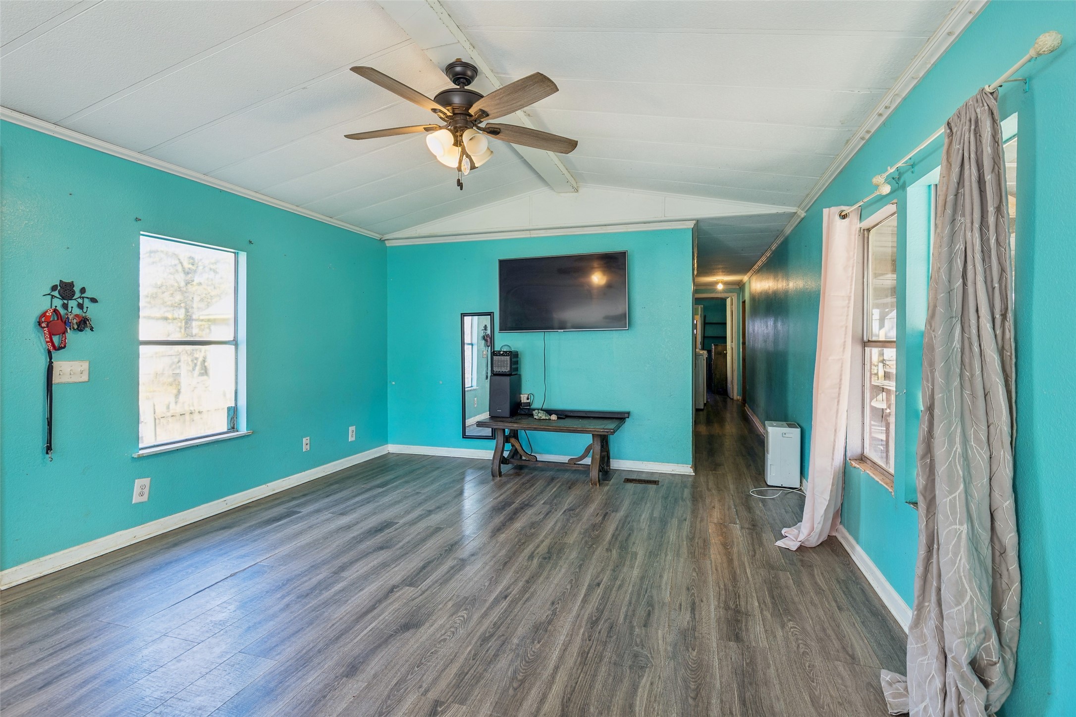 242 Pear Street Property Photo 6