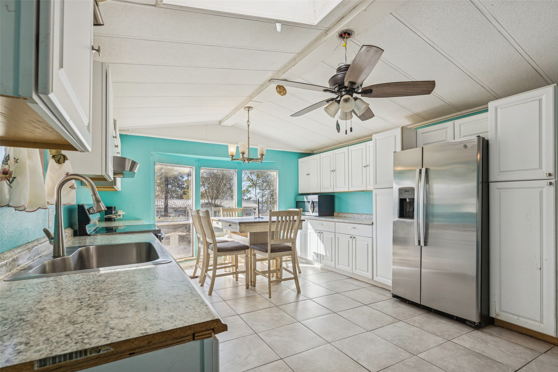 242 Pear Street Property Photo 9