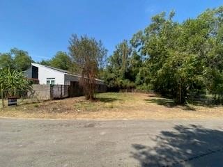 5731 Kemp Street Property Photo 3