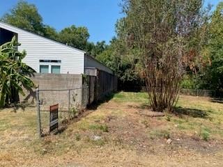5731 Kemp Street Property Photo 4