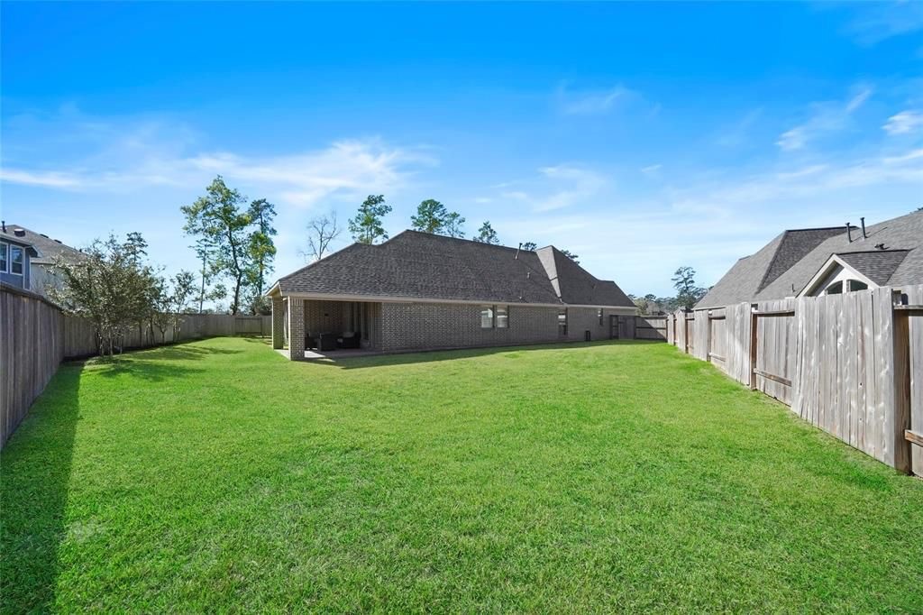 100 Wake Valley Court Property Photo 2