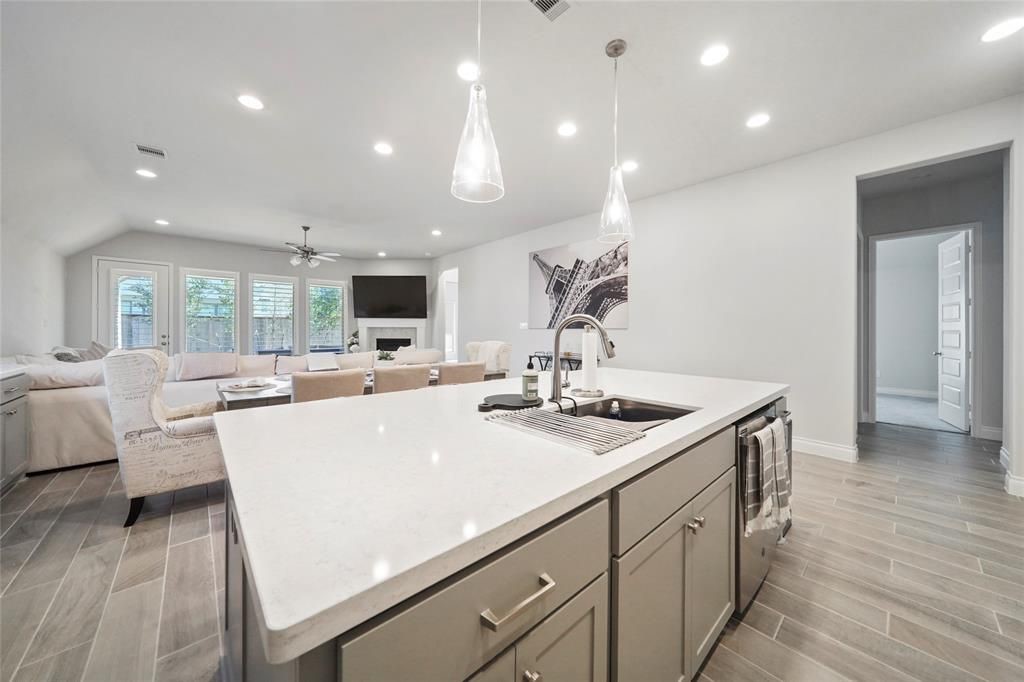100 Wake Valley Court Property Photo 4