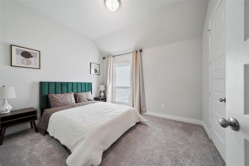 100 Wake Valley Court Property Photo 14