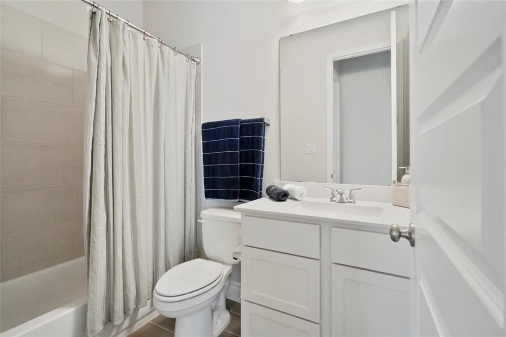 100 Wake Valley Court Property Photo 18