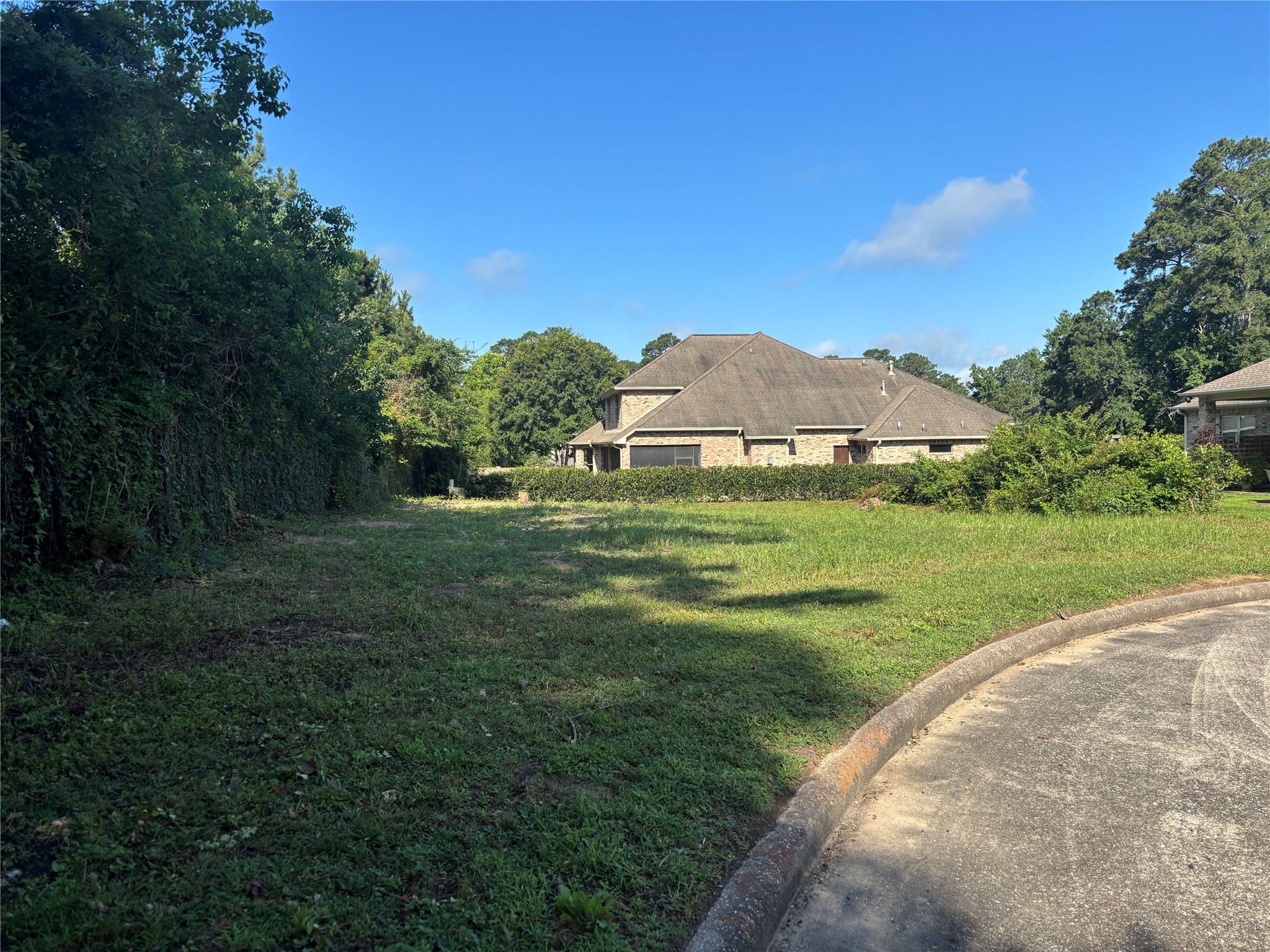 901 Longmire Rd Property Photo 1