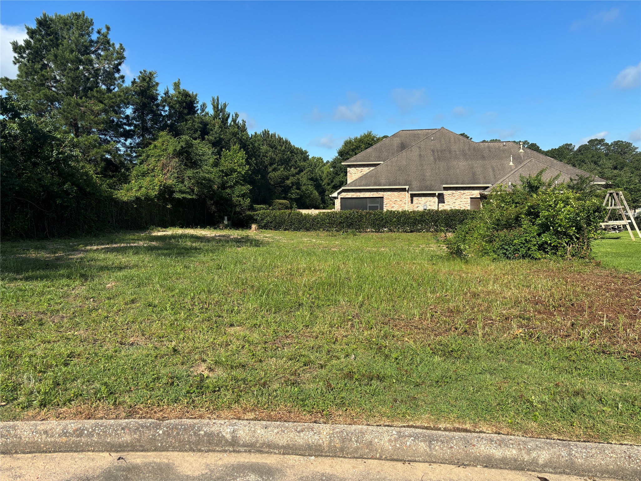 901 Longmire Rd Property Photo 3