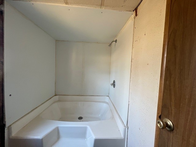 641 Mary Drive Property Photo 5