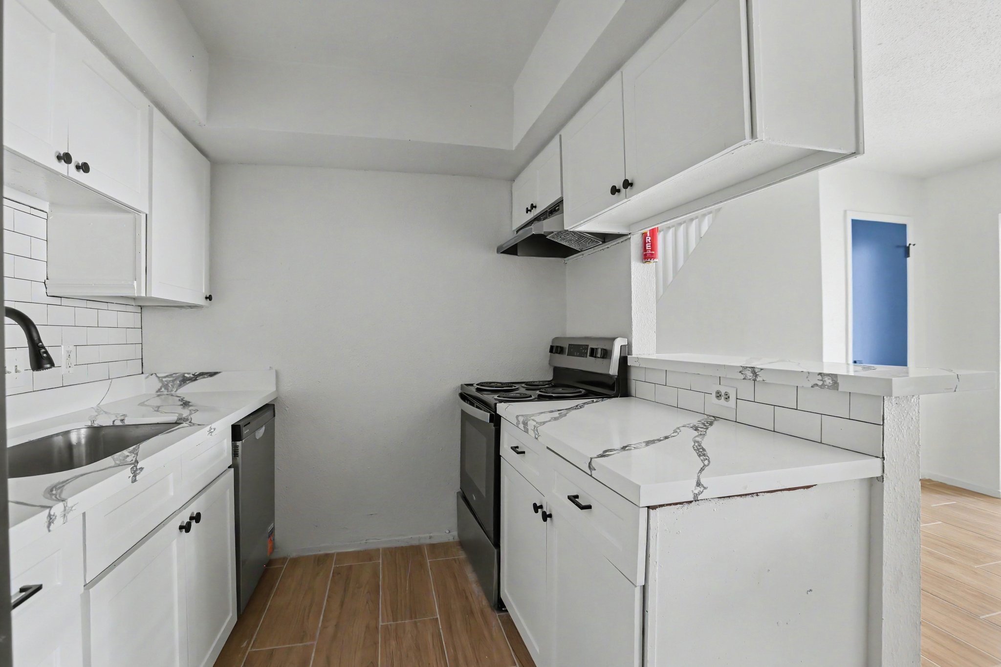 2119 Barr Street B Property Photo 8