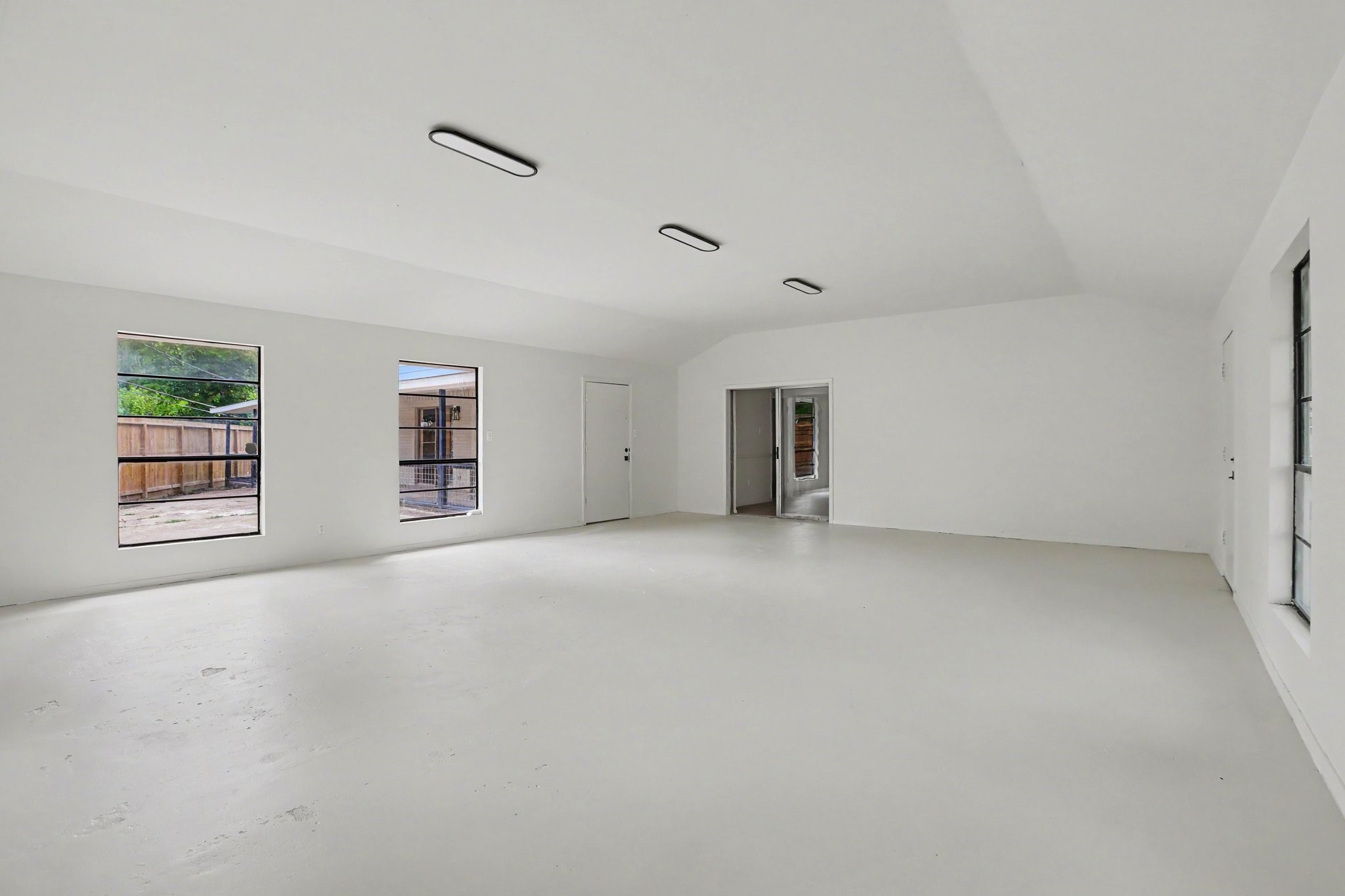 2119 Barr Street B Property Photo 11