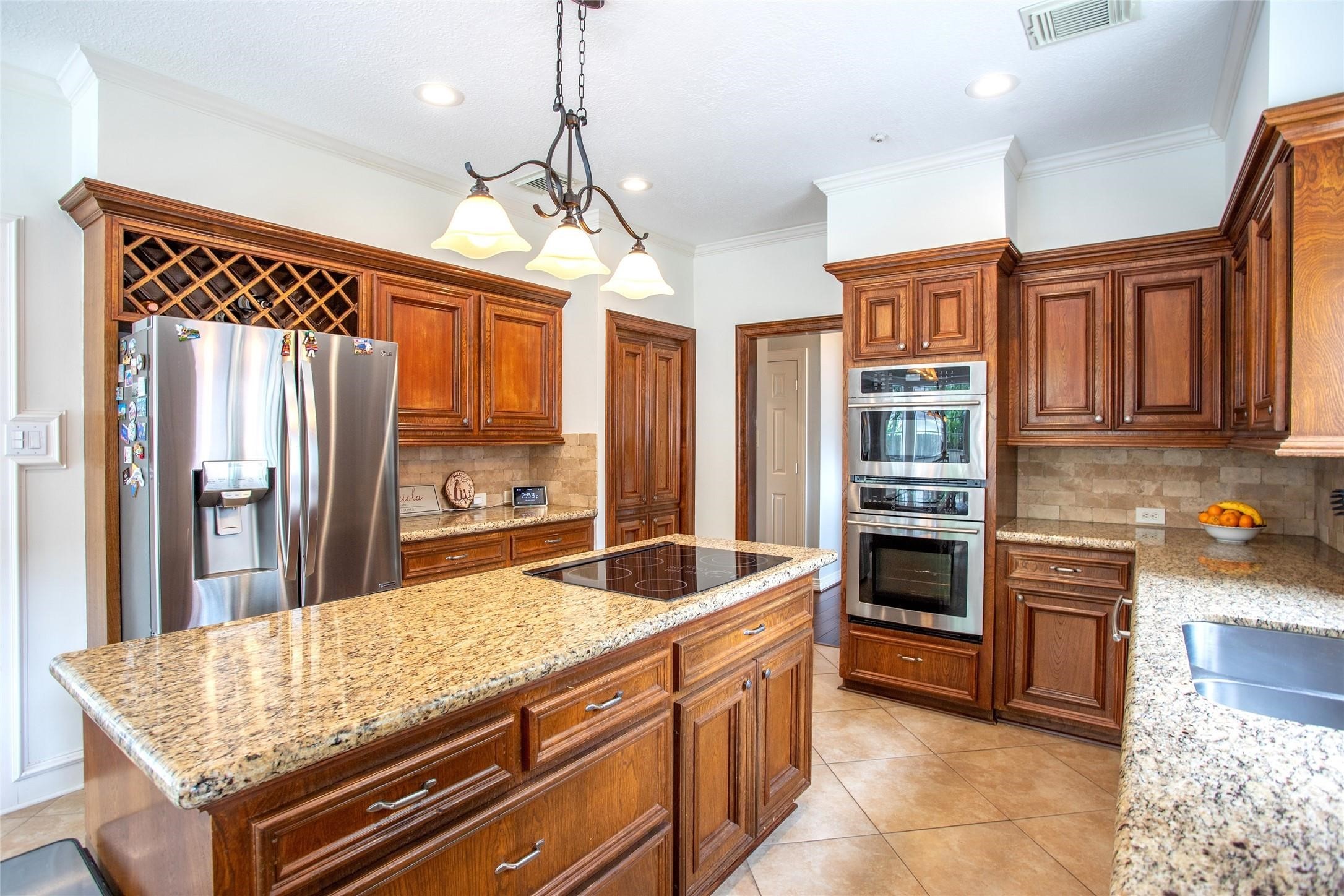 95 Rush Haven Drive Property Photo 8