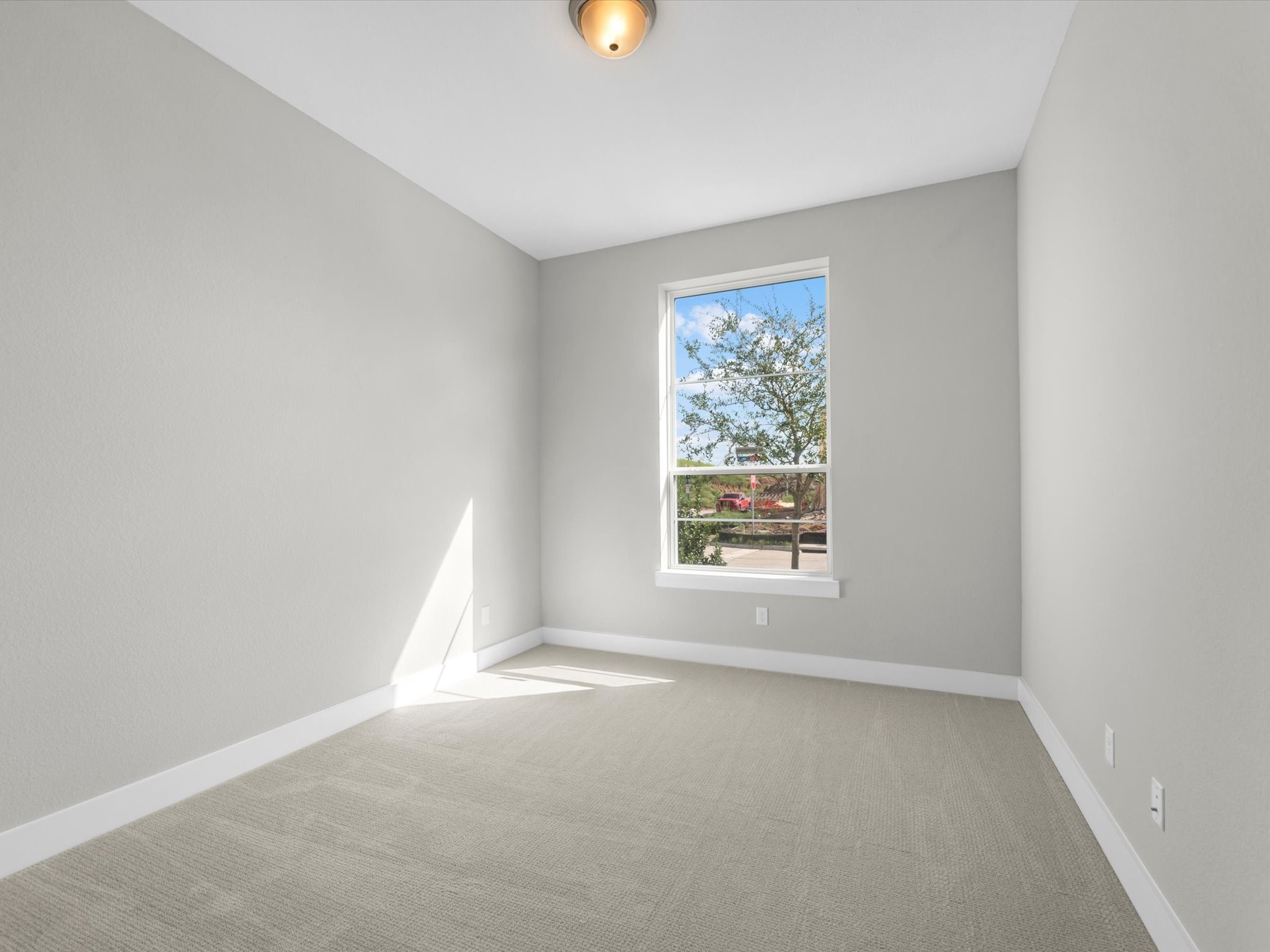 2627 Crown Ridge Drive Property Photo 18