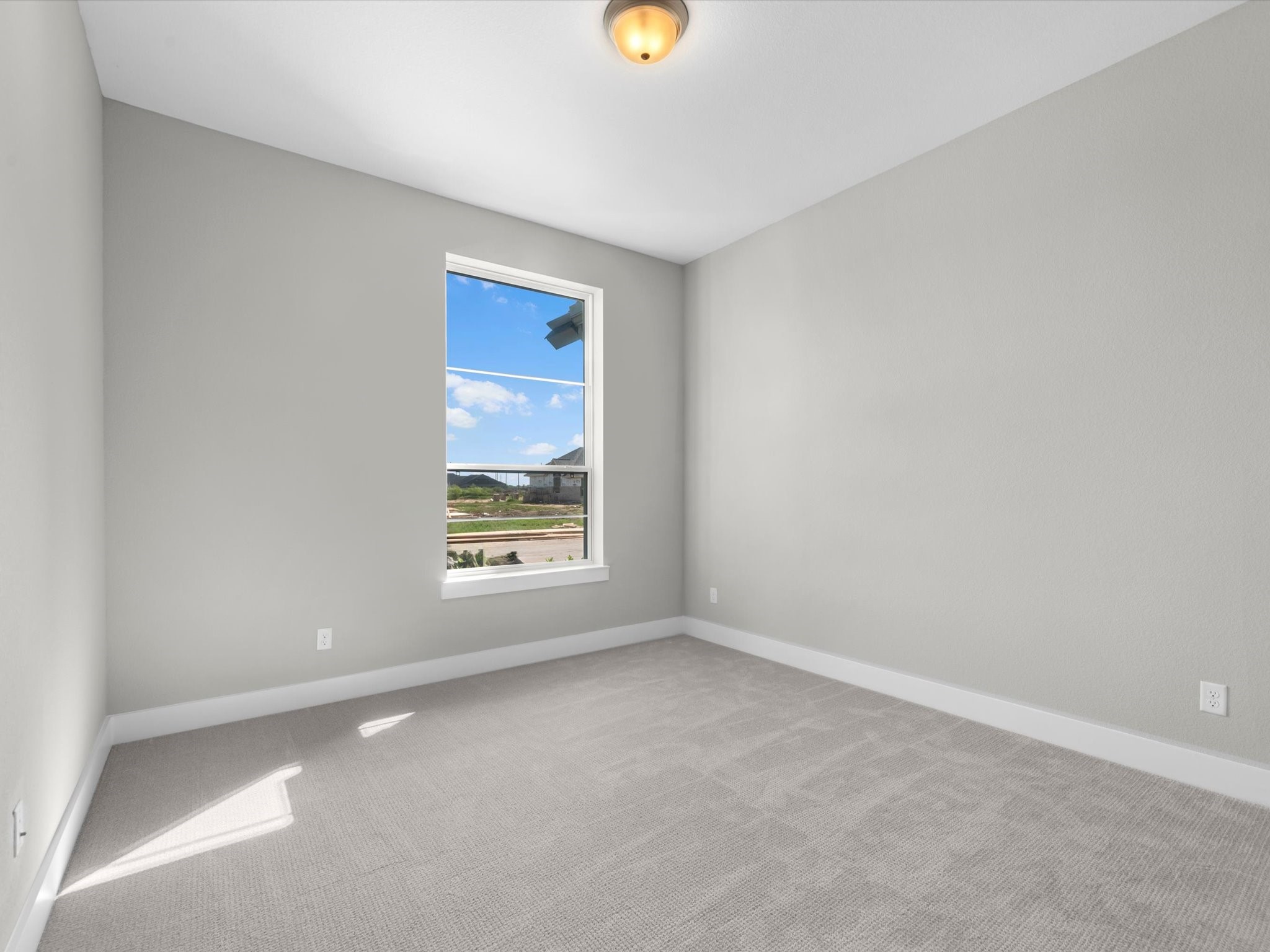 2627 Crown Ridge Drive Property Photo 18