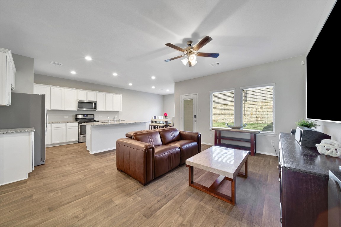 13854 Rock Island Trail Property Photo 6