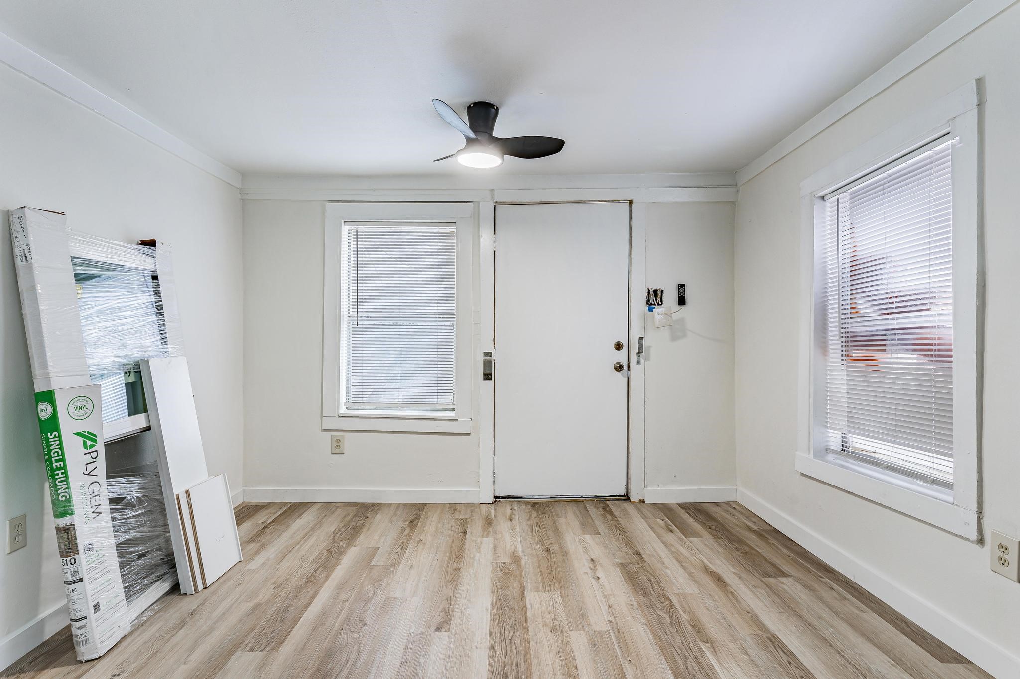 3913 Ball St Property Photo 15
