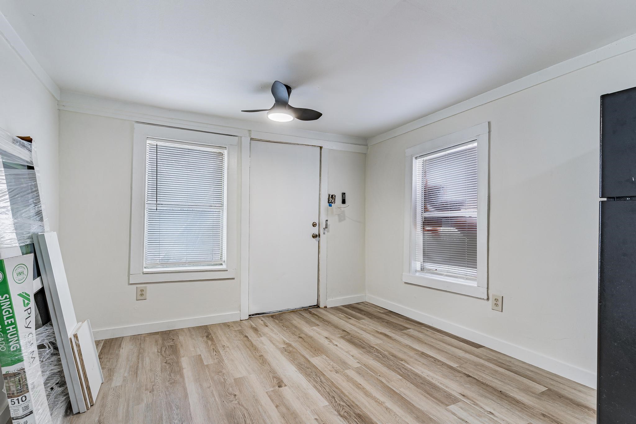 3913 Ball St Property Photo 16