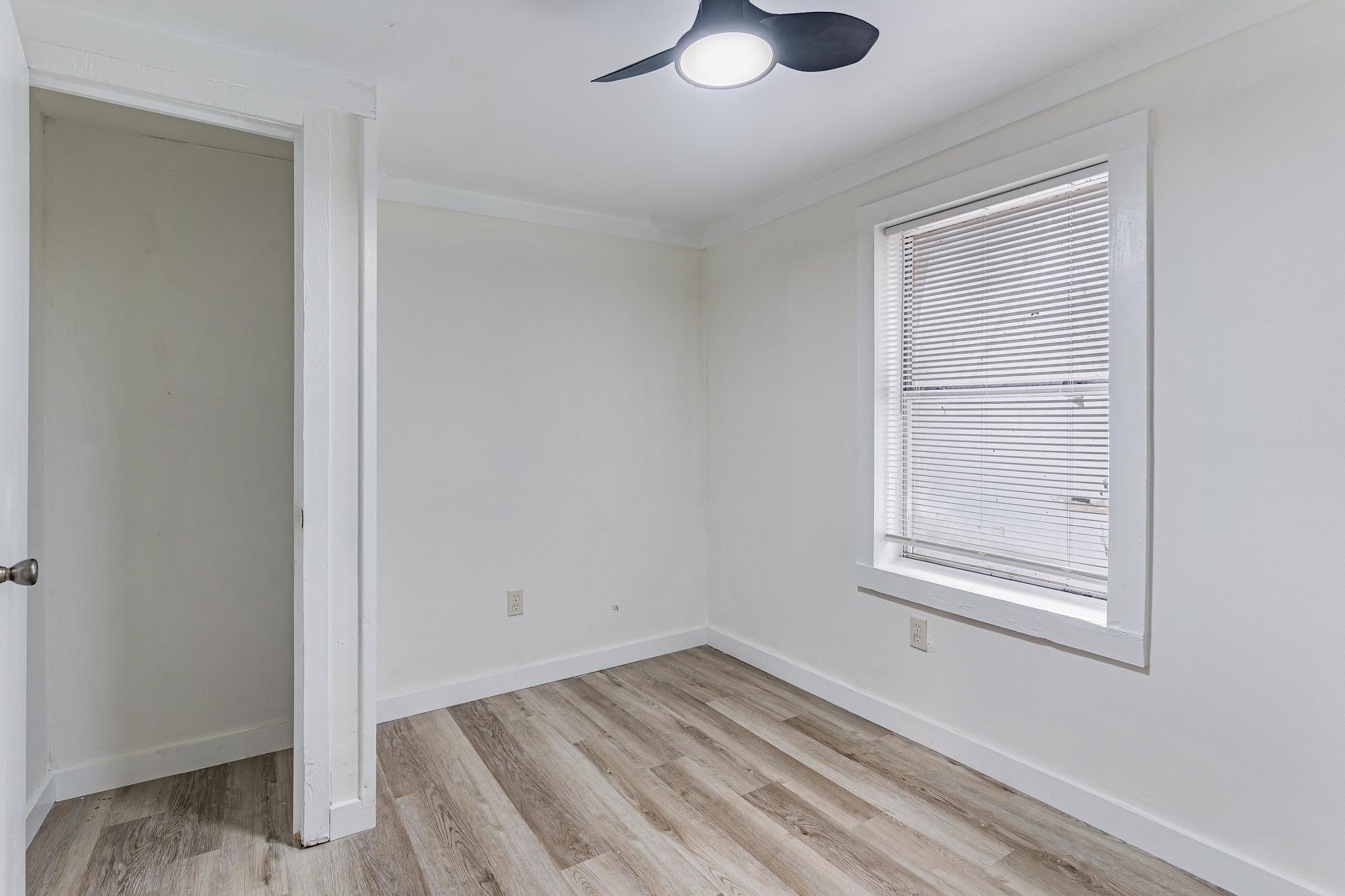 3913 Ball St Property Photo 18