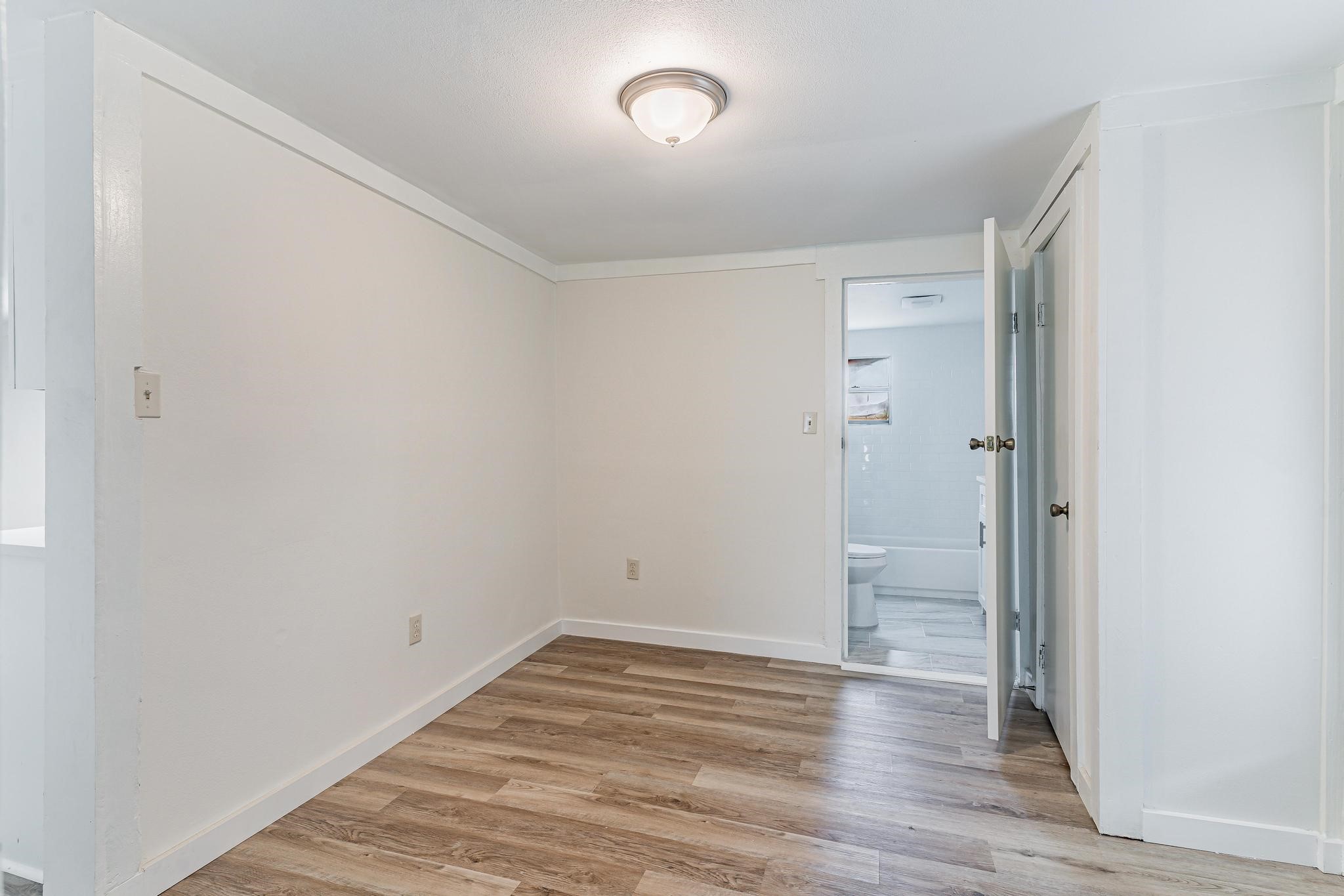 3913 Ball St Property Photo 19