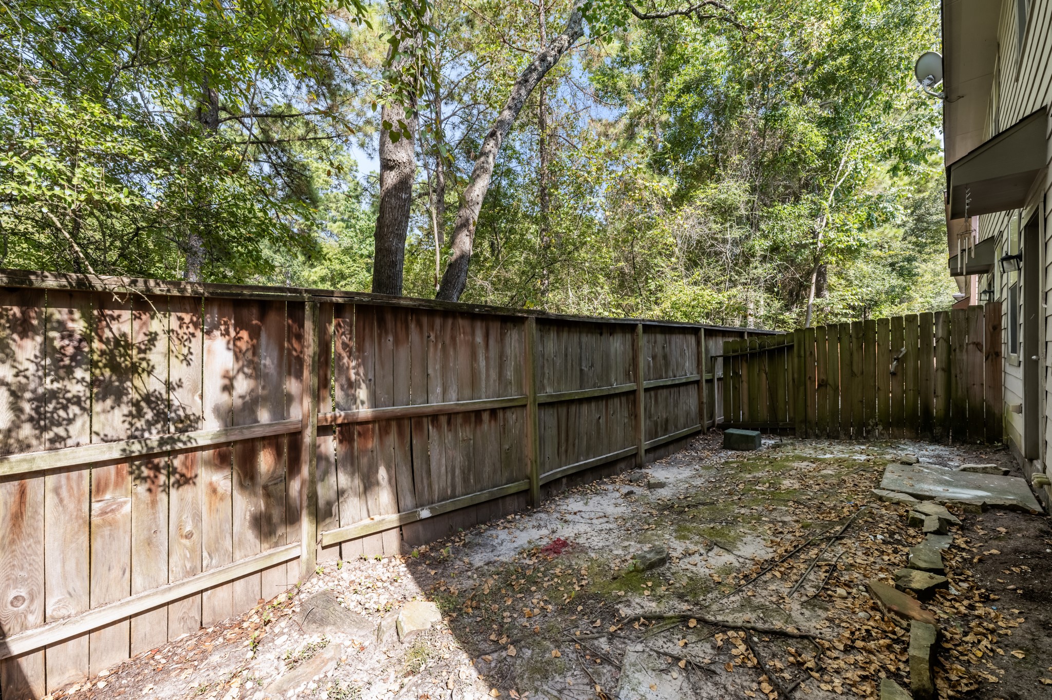 211 N Burberry Park Circle Property Photo 39