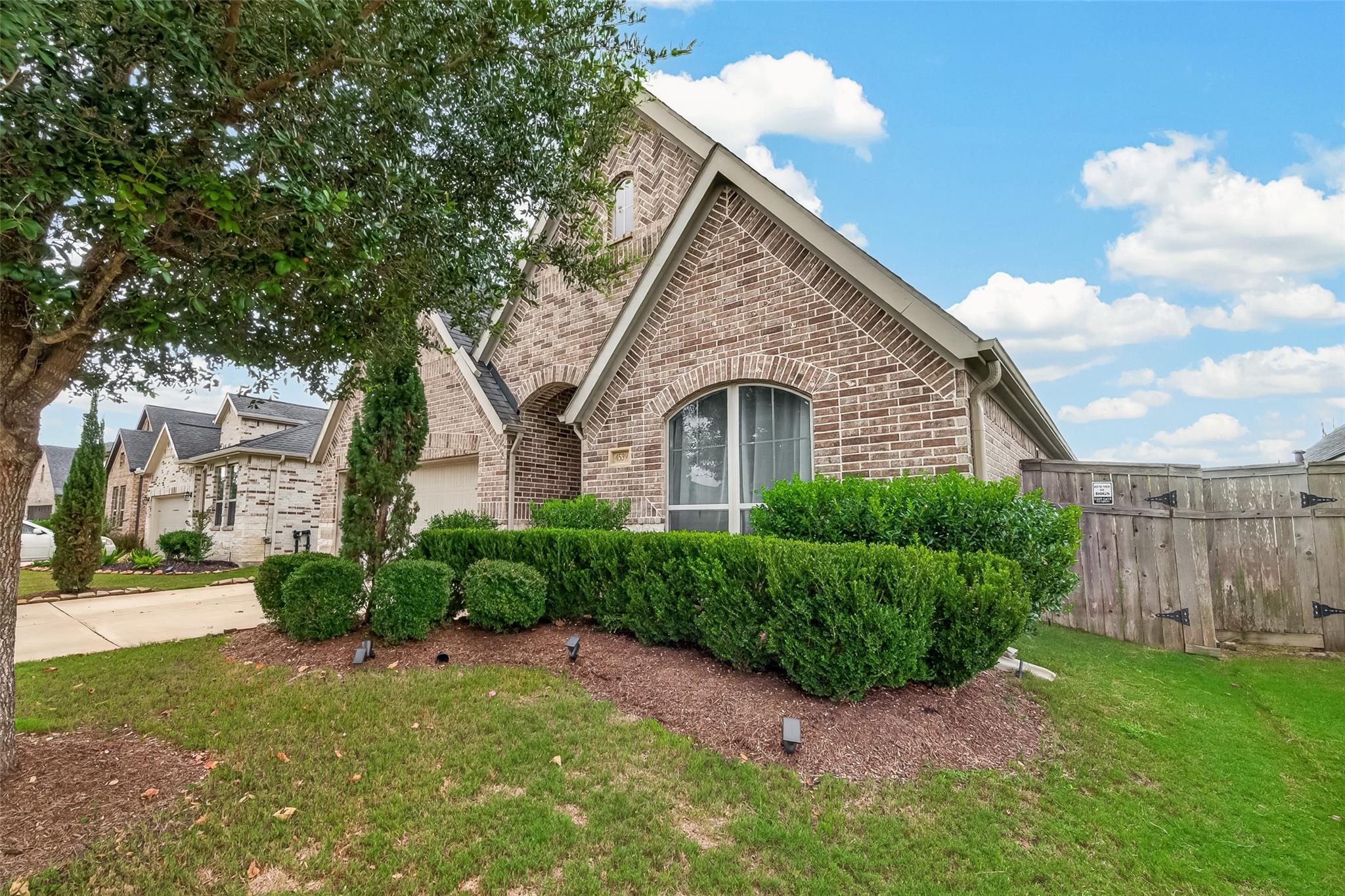 4539 Hazel Bay Court Property Photo 2