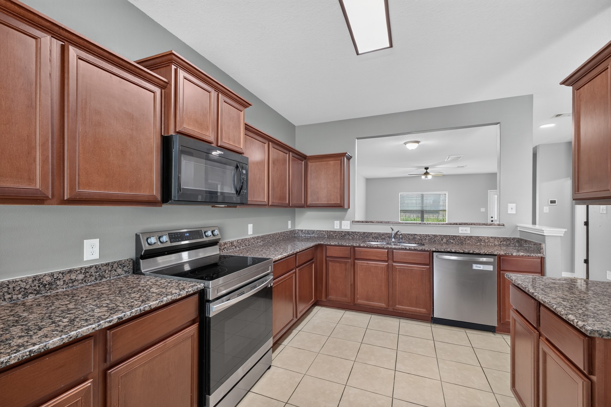 22410 Base Light Drive Property Photo 4
